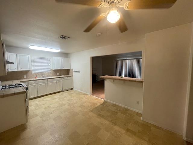 Detail Gallery Image 4 of 19 For 2009 Chelsea Ave, Modesto,  CA 95350 - 3 Beds | 2 Baths