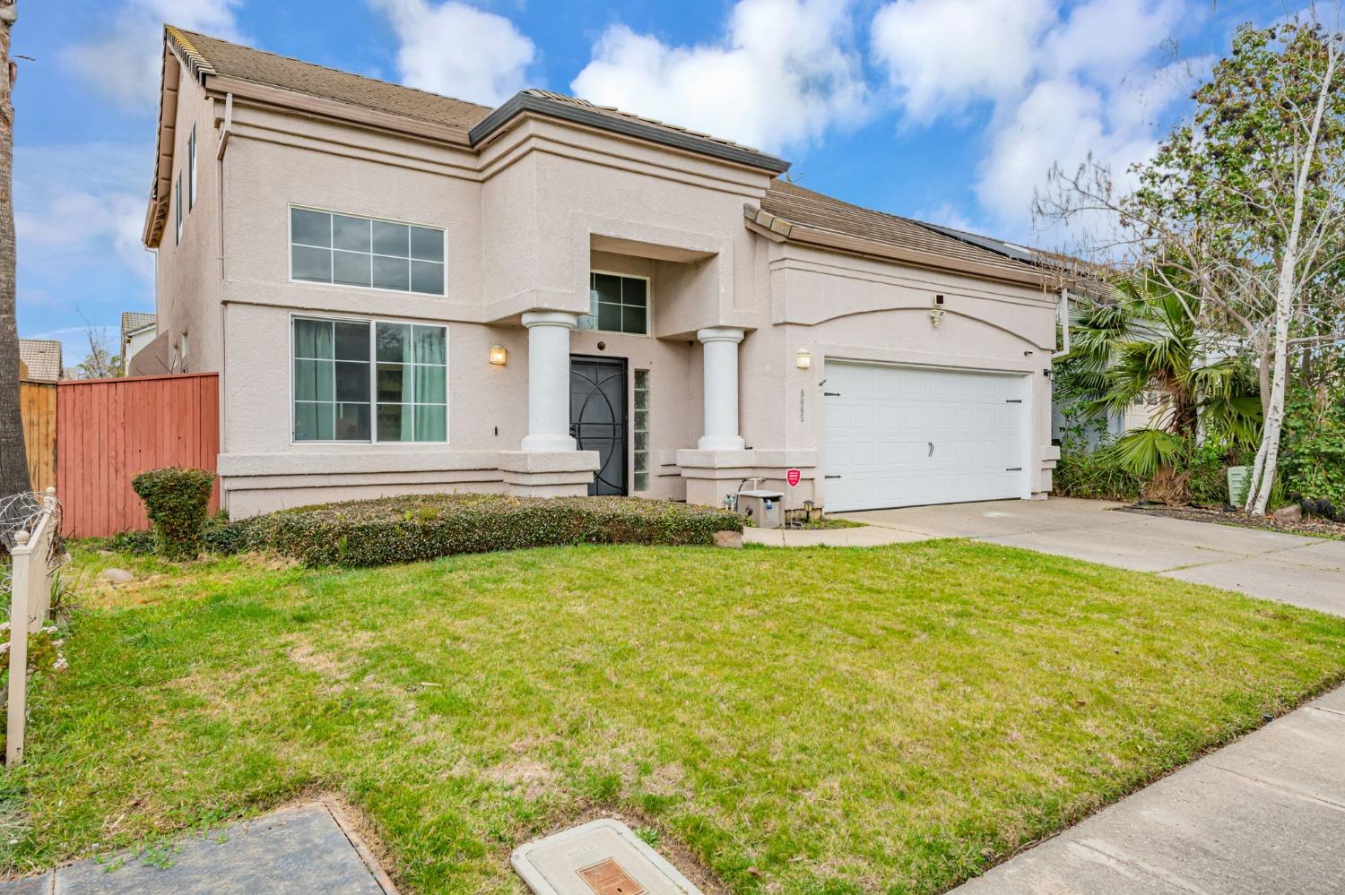 Detail Gallery Image 4 of 46 For 9065 Robbins Rd, Sacramento,  CA 95829 - 4 Beds | 2/1 Baths
