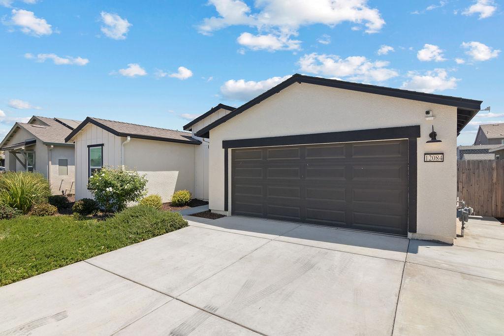 Detail Gallery Image 3 of 37 For 12084 Royal Ct, Waterford,  CA 95386 - 4 Beds | 2 Baths