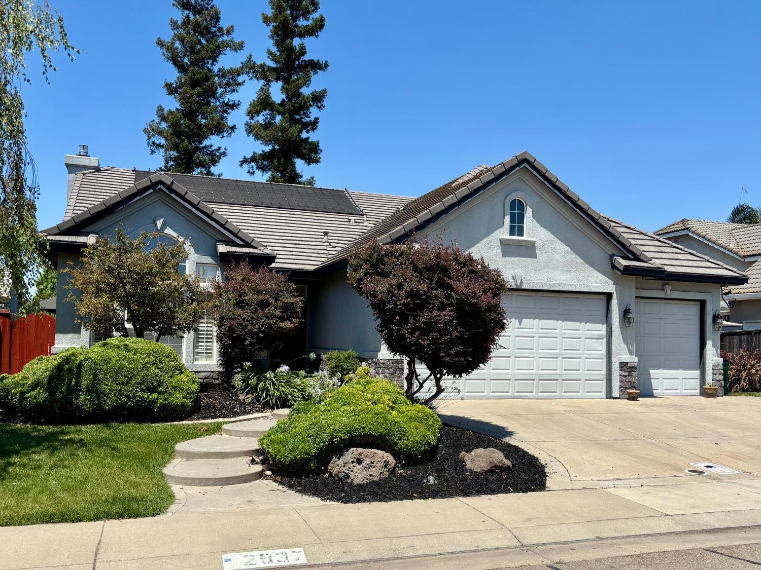 Detail Gallery Image 1 of 68 For 2937 Heritage Oak Way, Lodi,  CA 95242 - 3 Beds | 2 Baths