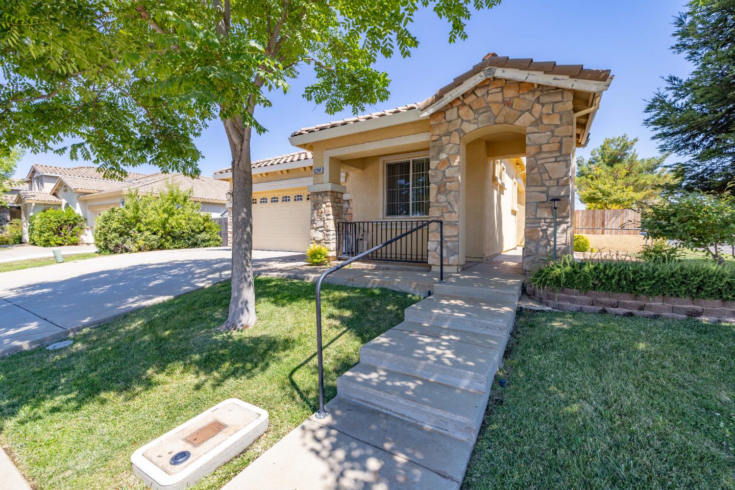 Detail Gallery Image 8 of 66 For 12241 Conservancy Way, Rancho Cordova,  CA 95742 - 3 Beds | 2 Baths