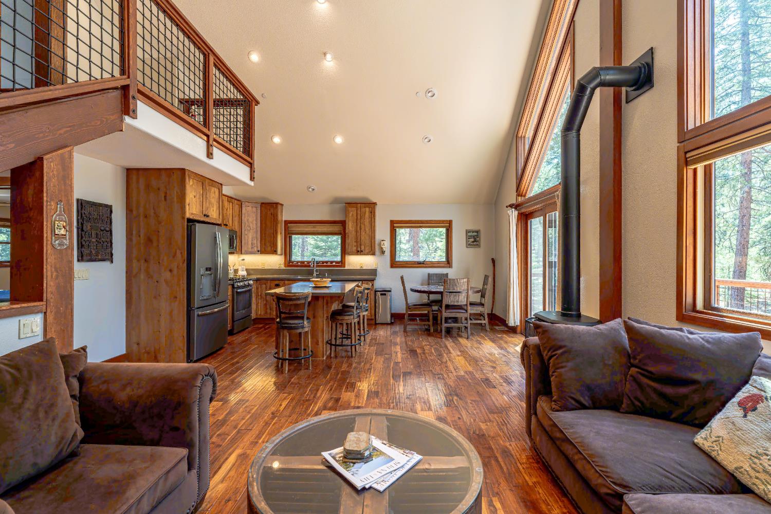 Detail Gallery Image 18 of 47 For 10854 Royal Crest Dr, Truckee,  CA 96161 - 2 Beds | 1/1 Baths