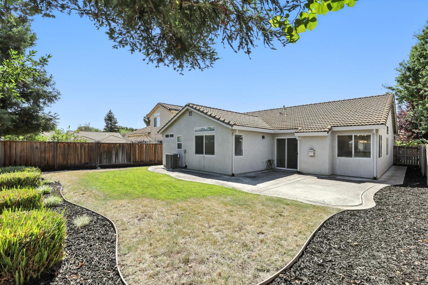 Detail Gallery Image 28 of 31 For 7105 Prazzo Way, Elk Grove,  CA 95757 - 3 Beds | 2 Baths