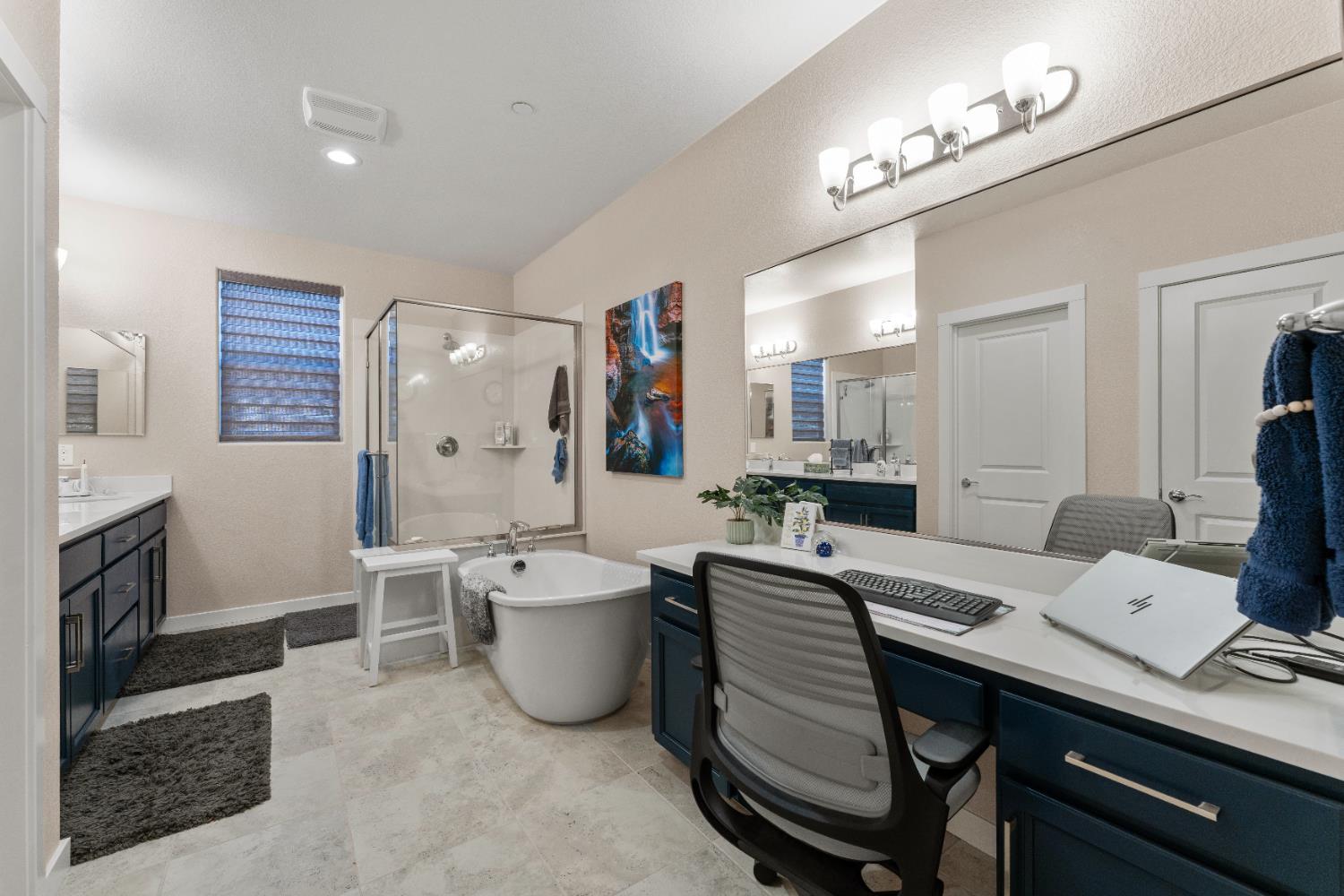Detail Gallery Image 19 of 37 For 4363 Borderlands Dr, Rancho Cordova,  CA 95742 - 3 Beds | 3 Baths