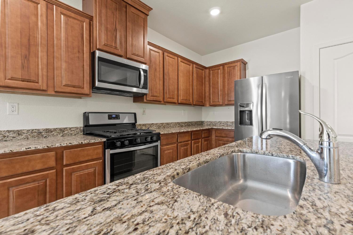 Detail Gallery Image 7 of 41 For 2363 Redgold St, Marysville,  CA 95901 - 4 Beds | 2 Baths
