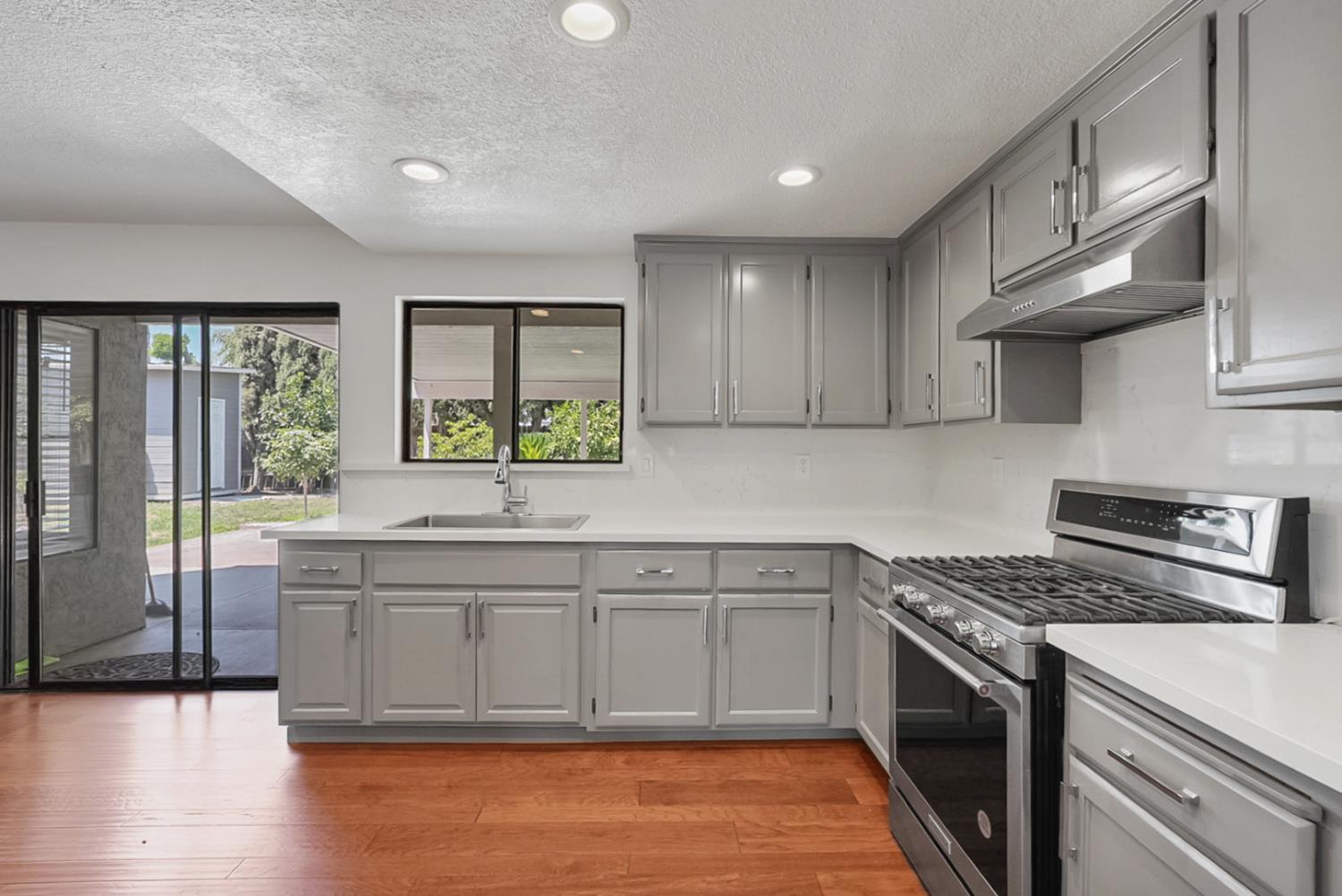 Detail Gallery Image 13 of 47 For 3613 Havenwood Way, Ceres,  CA 95307 - 4 Beds | 3 Baths