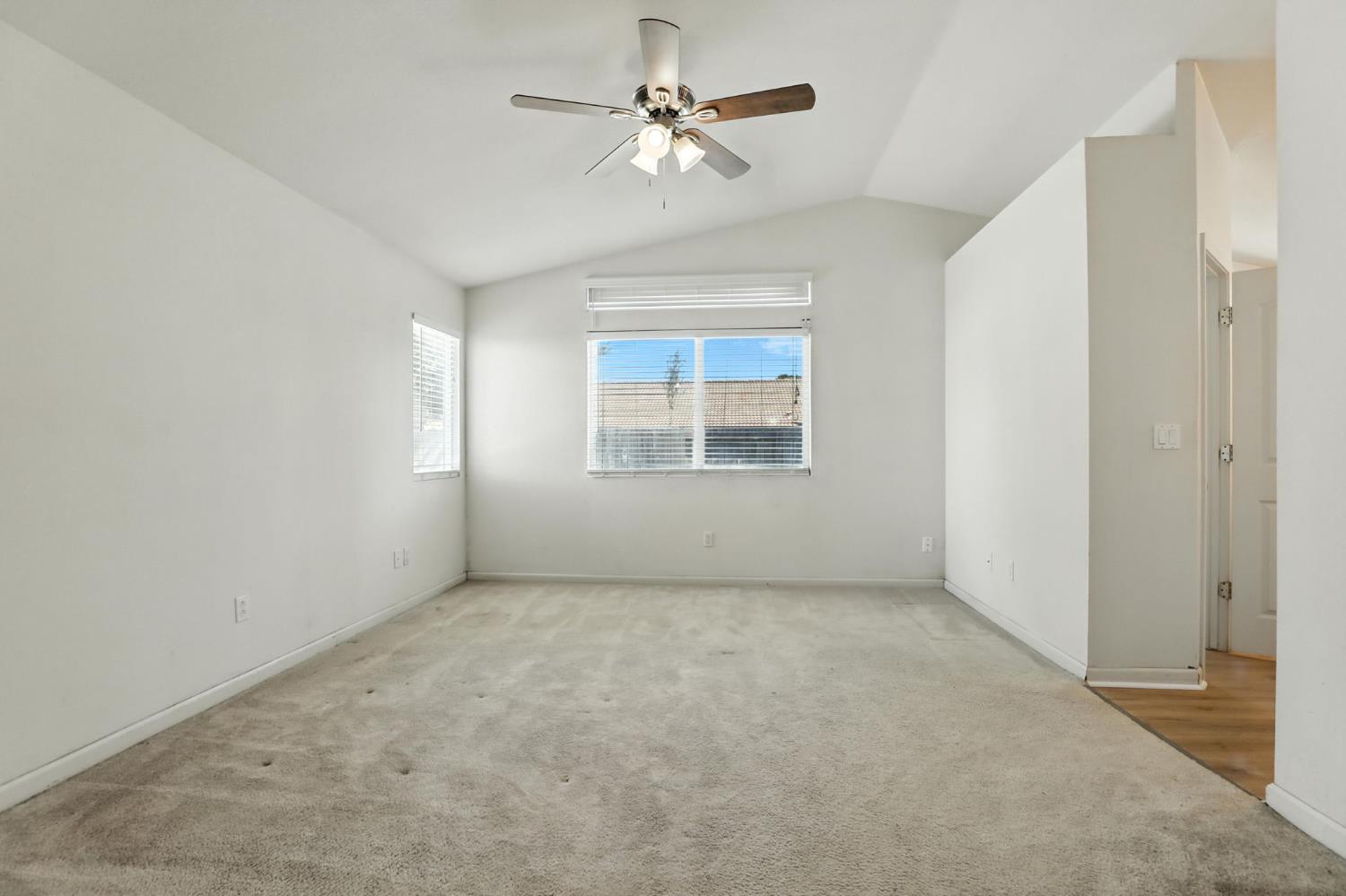 Detail Gallery Image 17 of 31 For 7105 Prazzo Way, Elk Grove,  CA 95757 - 3 Beds | 2 Baths