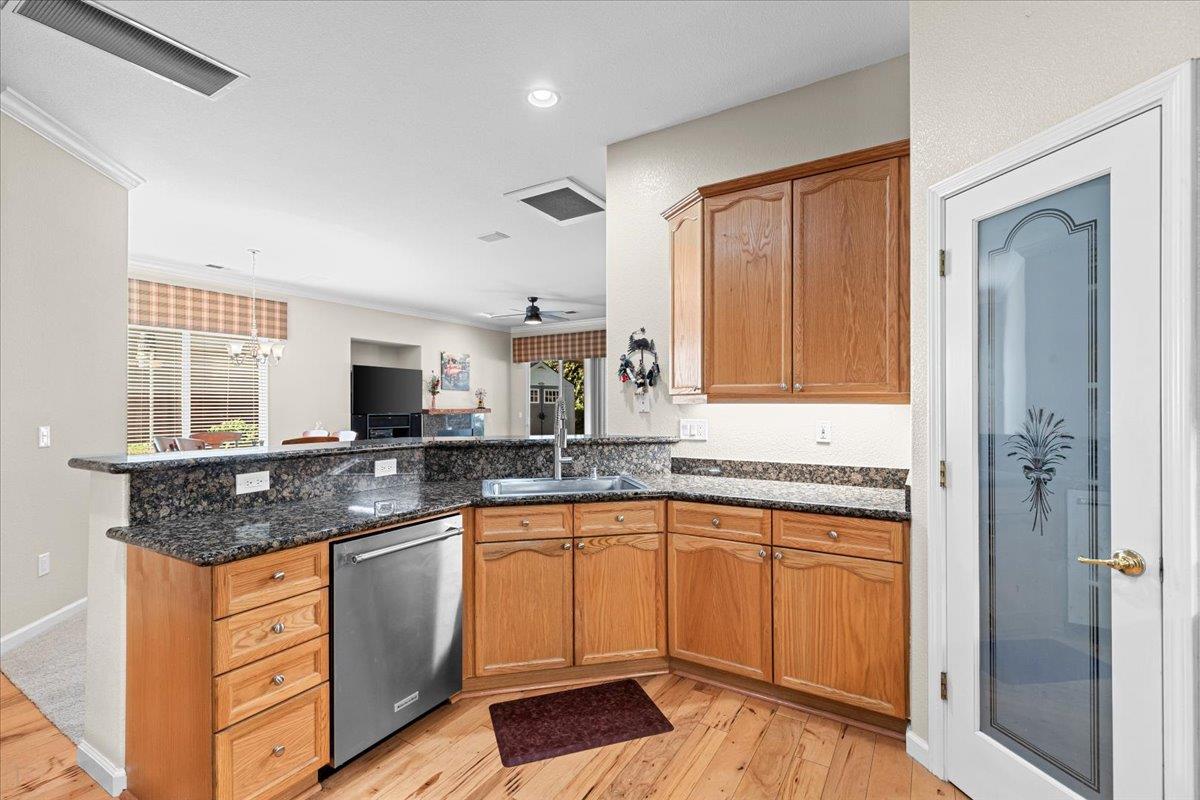 Detail Gallery Image 23 of 53 For 426 Treecrest Cir, Oakdale,  CA 95361 - 3 Beds | 2 Baths