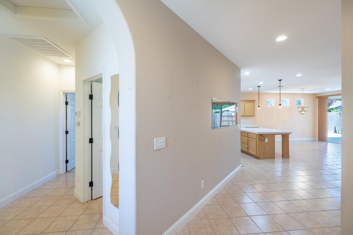 Detail Gallery Image 13 of 66 For 12241 Conservancy Way, Rancho Cordova,  CA 95742 - 3 Beds | 2 Baths
