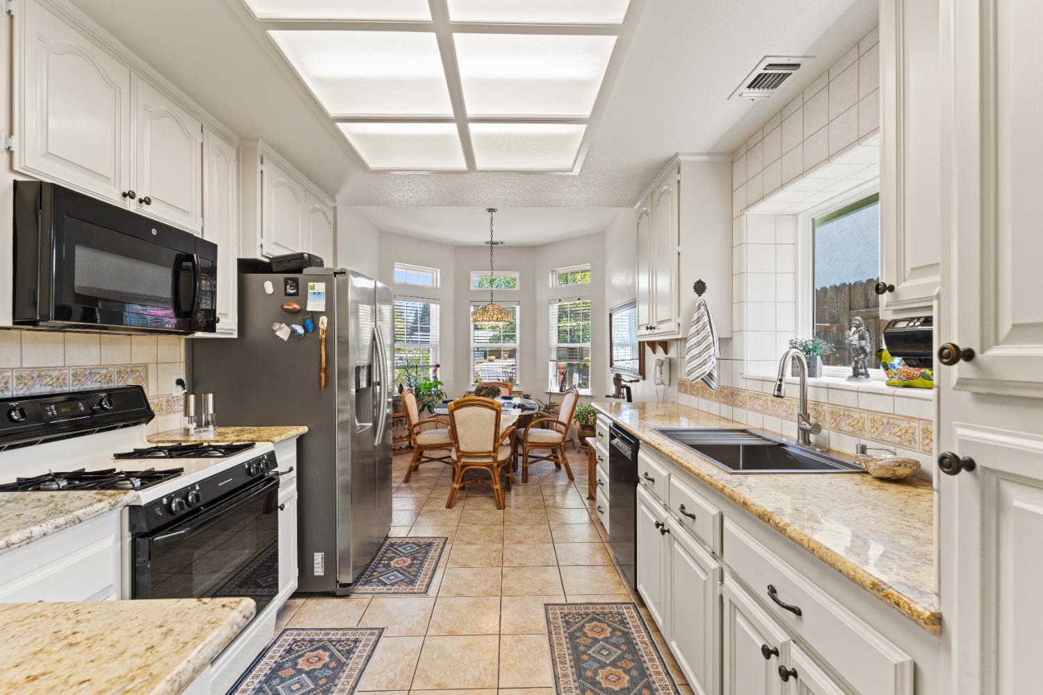 Detail Gallery Image 10 of 51 For 4203 Richardson Dr, Auburn,  CA 95602 - 3 Beds | 2 Baths