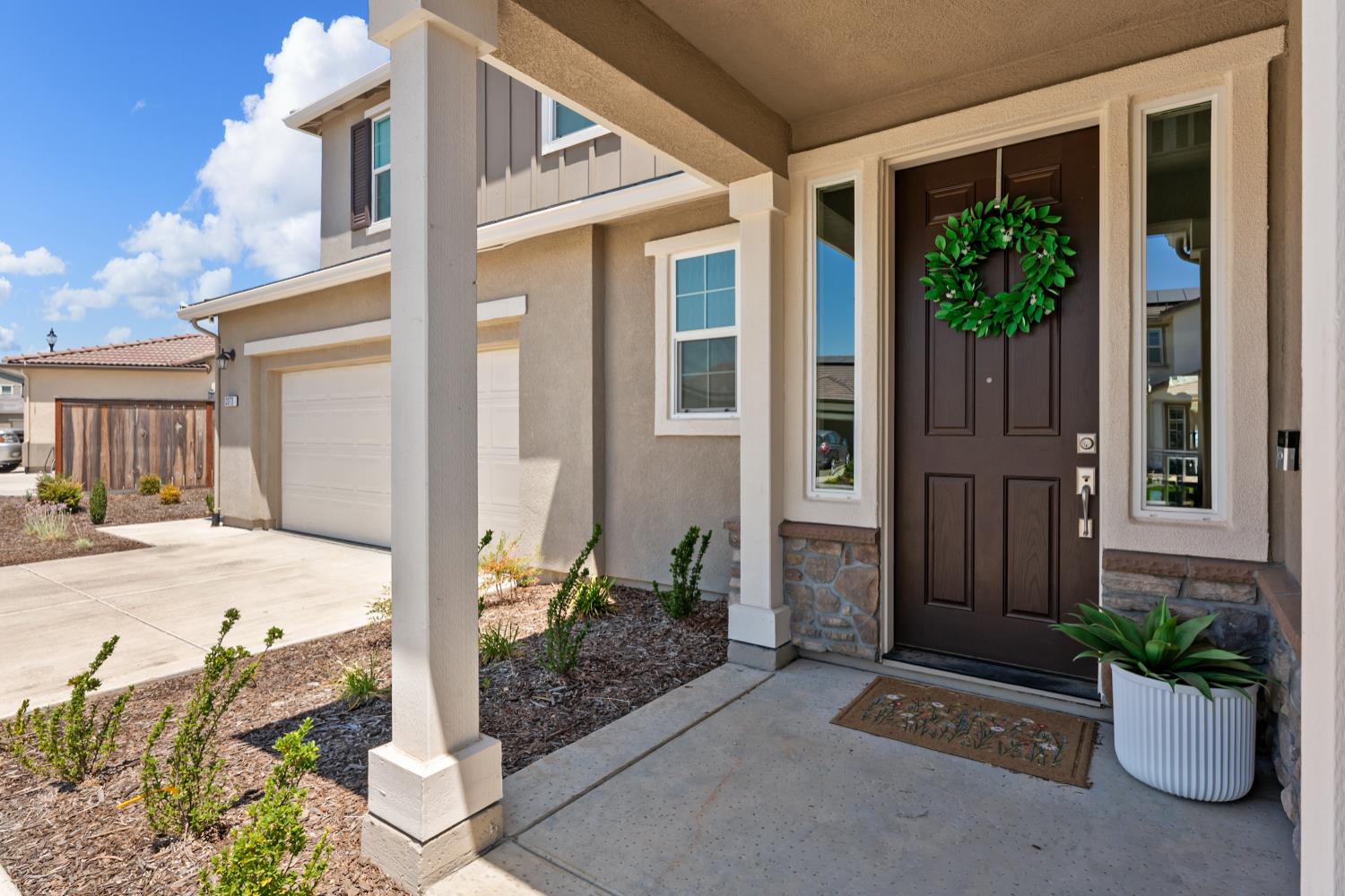 Detail Gallery Image 12 of 83 For 2073 Challenger Way, Roseville,  CA 95747 - 4 Beds | 3/1 Baths