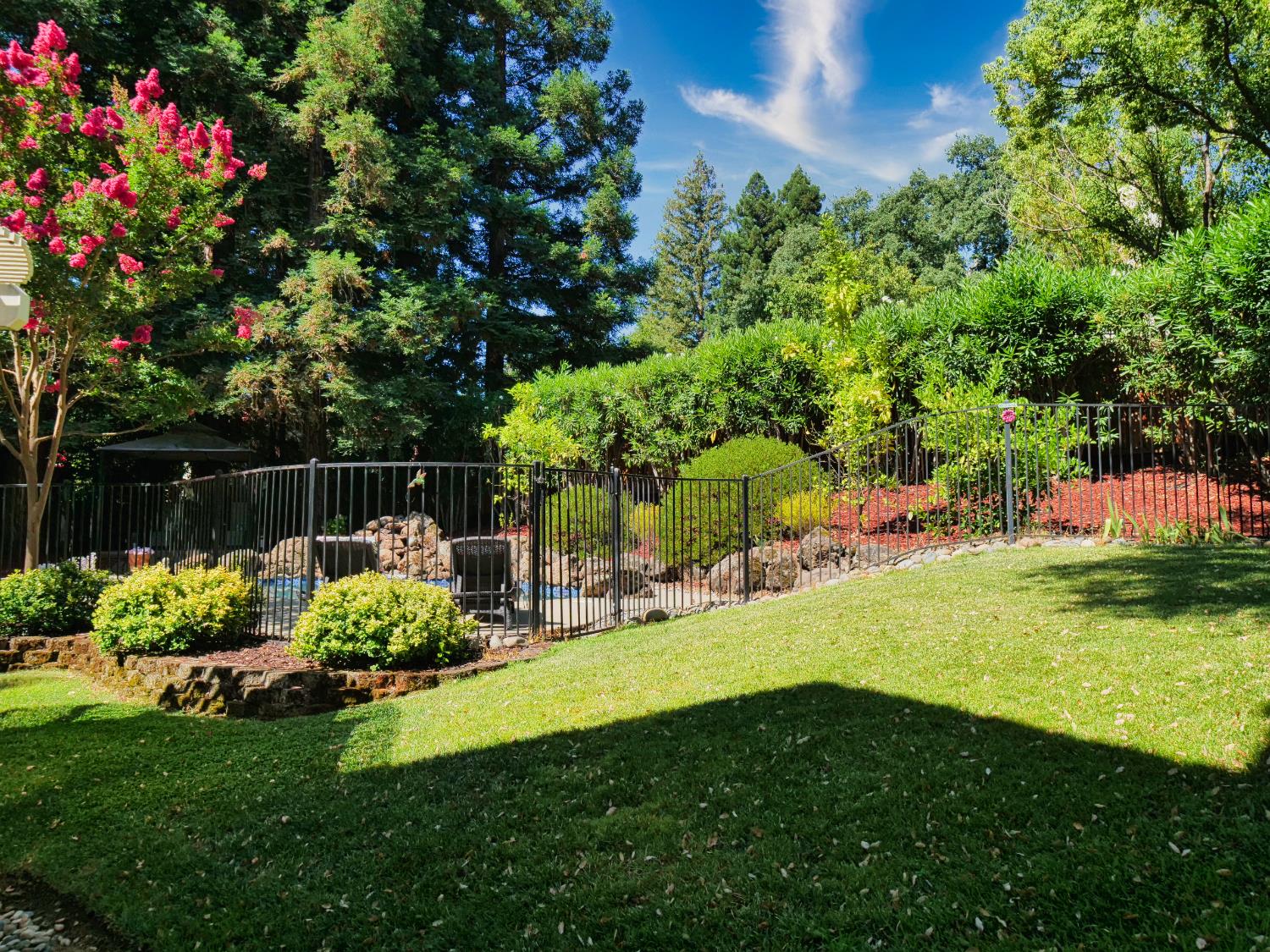 Detail Gallery Image 69 of 98 For 104 Luttrel Ct, Folsom,  CA 95630 - 5 Beds | 3 Baths