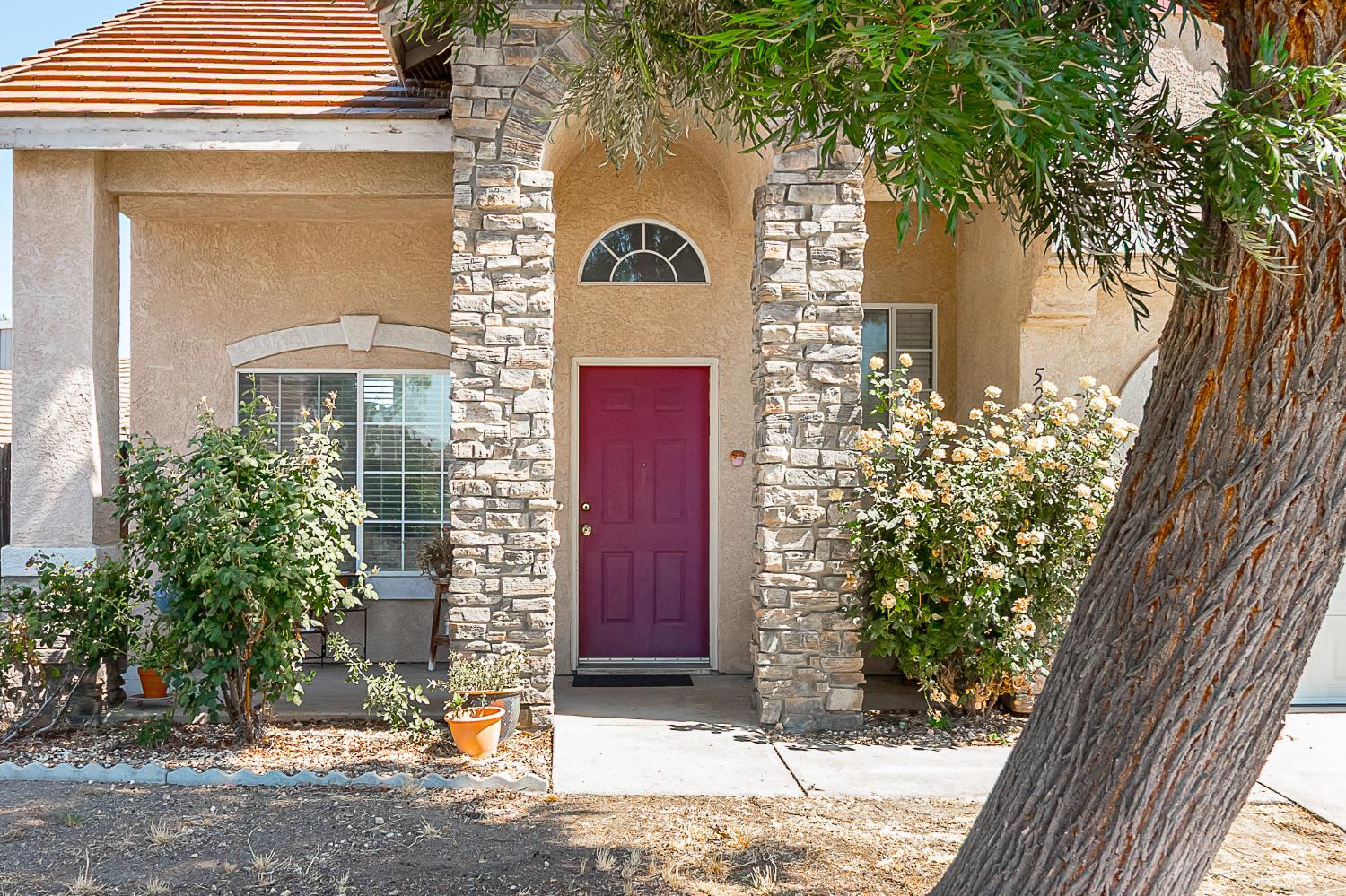 Detail Gallery Image 2 of 29 For 5220 Cimarron Ct, Salida,  CA 95368 - 4 Beds | 2/1 Baths