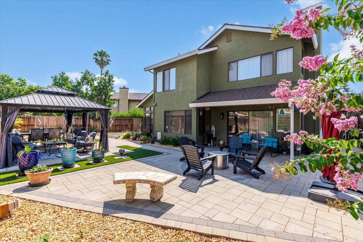 Detail Gallery Image 34 of 41 For 9128 Miners Creek Ct, Elk Grove,  CA 95758 - 4 Beds | 2/1 Baths