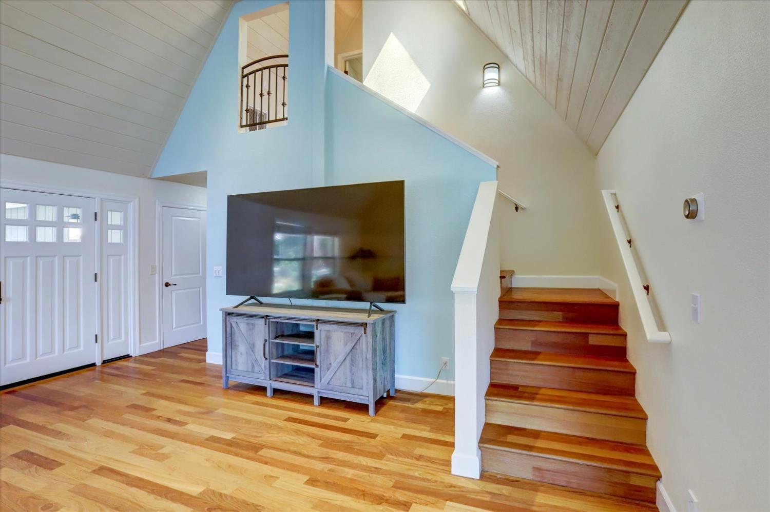 Detail Gallery Image 26 of 65 For 14051 Strawberry Cir, Penn Valley,  CA 95946 - 3 Beds | 3/1 Baths