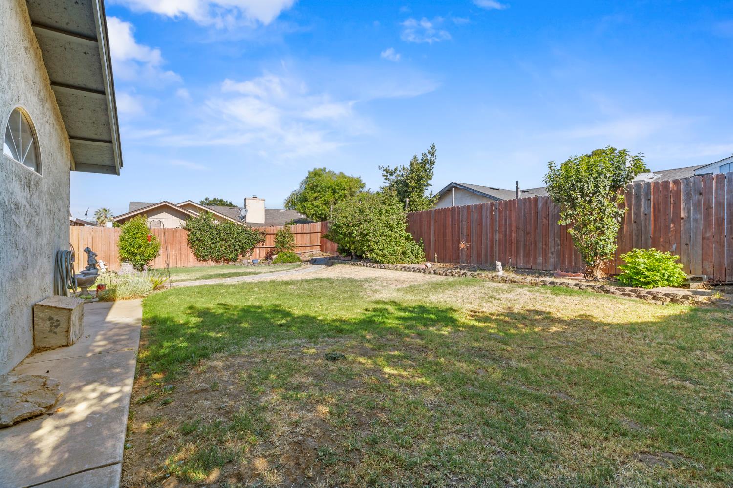 Detail Gallery Image 25 of 33 For 1729 Truckee Way, Modesto,  CA 95351 - 3 Beds | 2 Baths