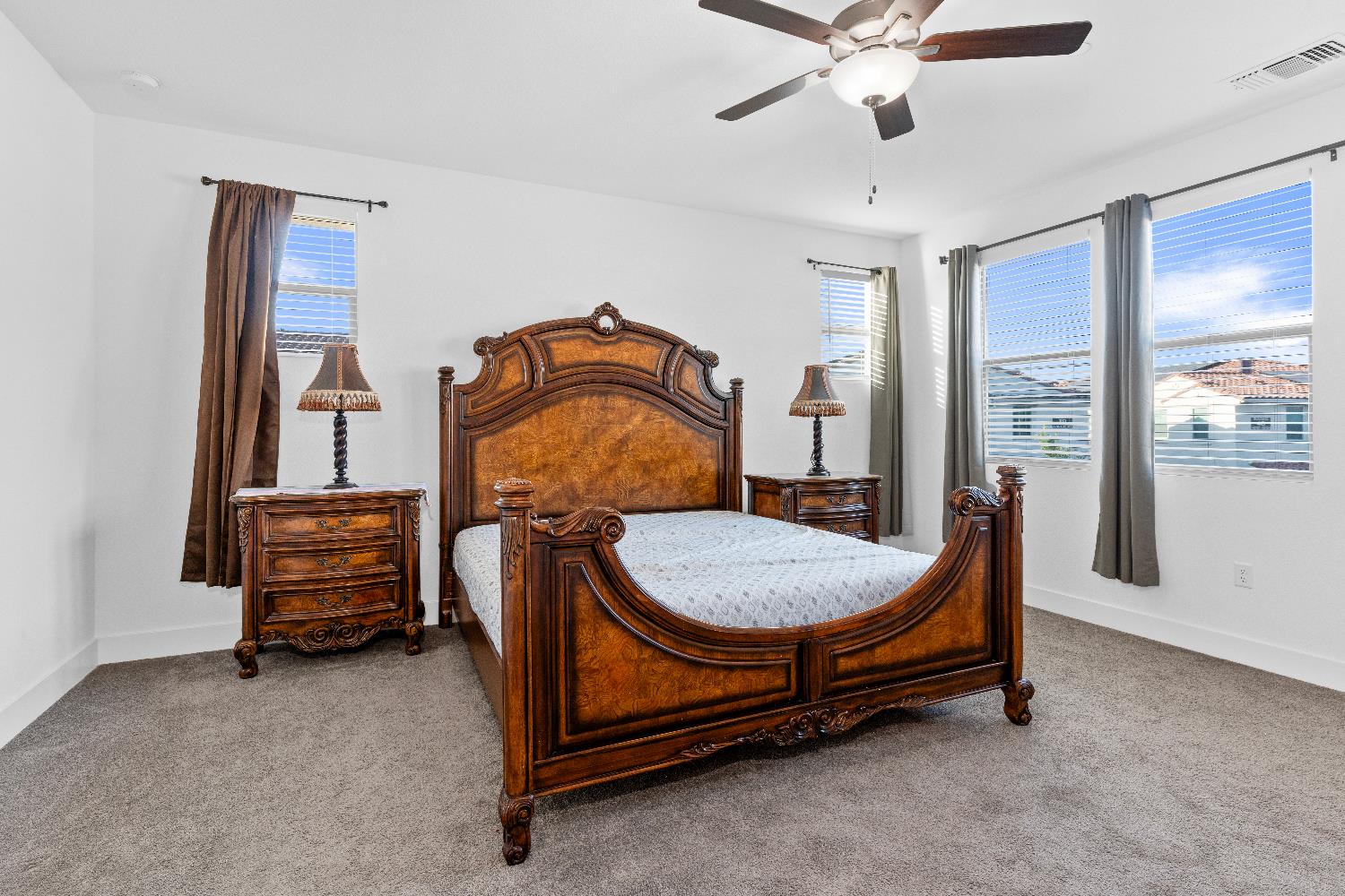 Detail Gallery Image 33 of 48 For 5301 E Commerce Way #23103,  Sacramento,  CA 95835 - 3 Beds | 3 Baths