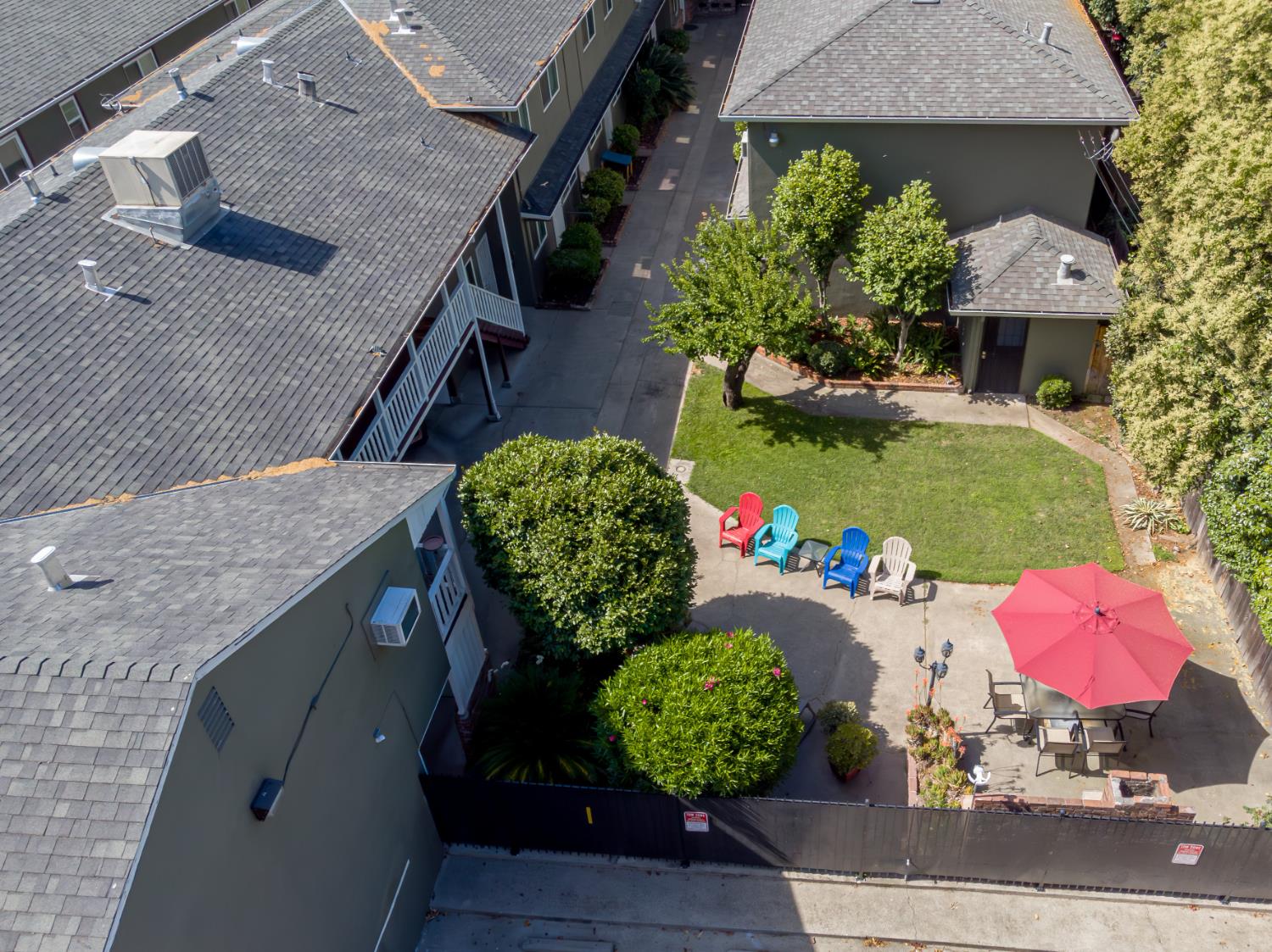 Detail Gallery Image 13 of 19 For 2811 F St, Sacramento,  CA 95816 - – Beds | – Baths