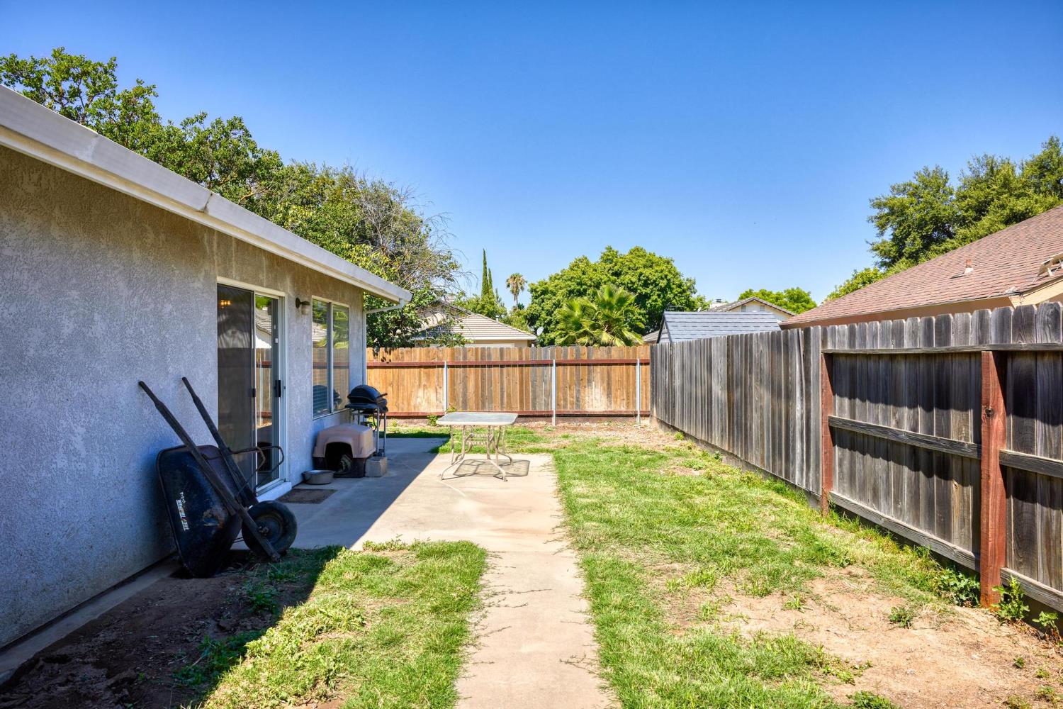 Detail Gallery Image 32 of 34 For 1637 Fantasy Ct, Modesto,  CA 95351 - 3 Beds | 2 Baths