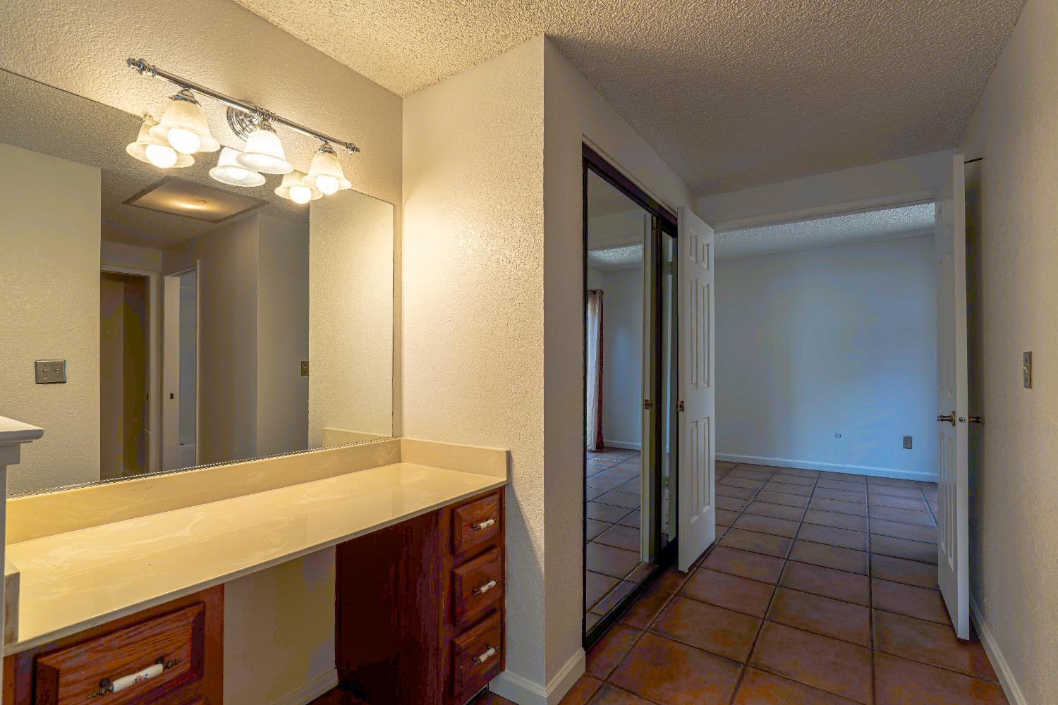 Detail Gallery Image 40 of 47 For 8140 Maderia Port Ln, Fair Oaks,  CA 95628 - 2 Beds | 2 Baths