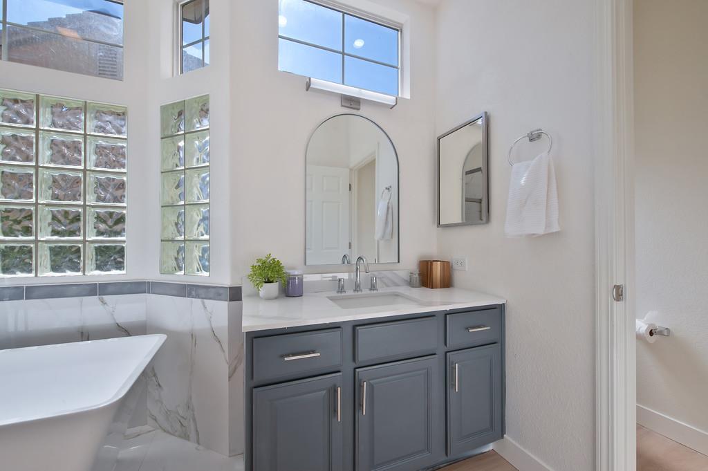 Detail Gallery Image 40 of 62 For 7576 Whistlestop Way, Roseville,  CA 95747 - 3 Beds | 2/1 Baths