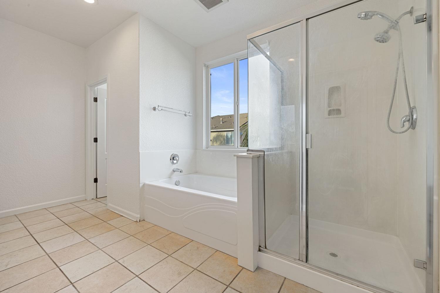 Detail Gallery Image 36 of 51 For 2905 Amir Pl, Modesto,  CA 95355 - 5 Beds | 2/1 Baths