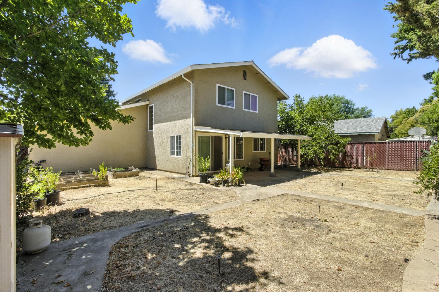Detail Gallery Image 35 of 38 For 3347 Calico Ct, Sacramento,  CA 95826 - 4 Beds | 2/1 Baths