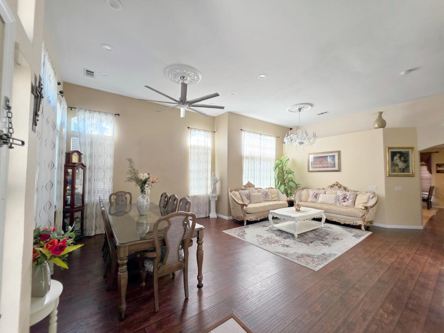 Detail Gallery Image 7 of 24 For 2693 Explorer Way, Turlock,  CA 95382 - 4 Beds | 2/1 Baths