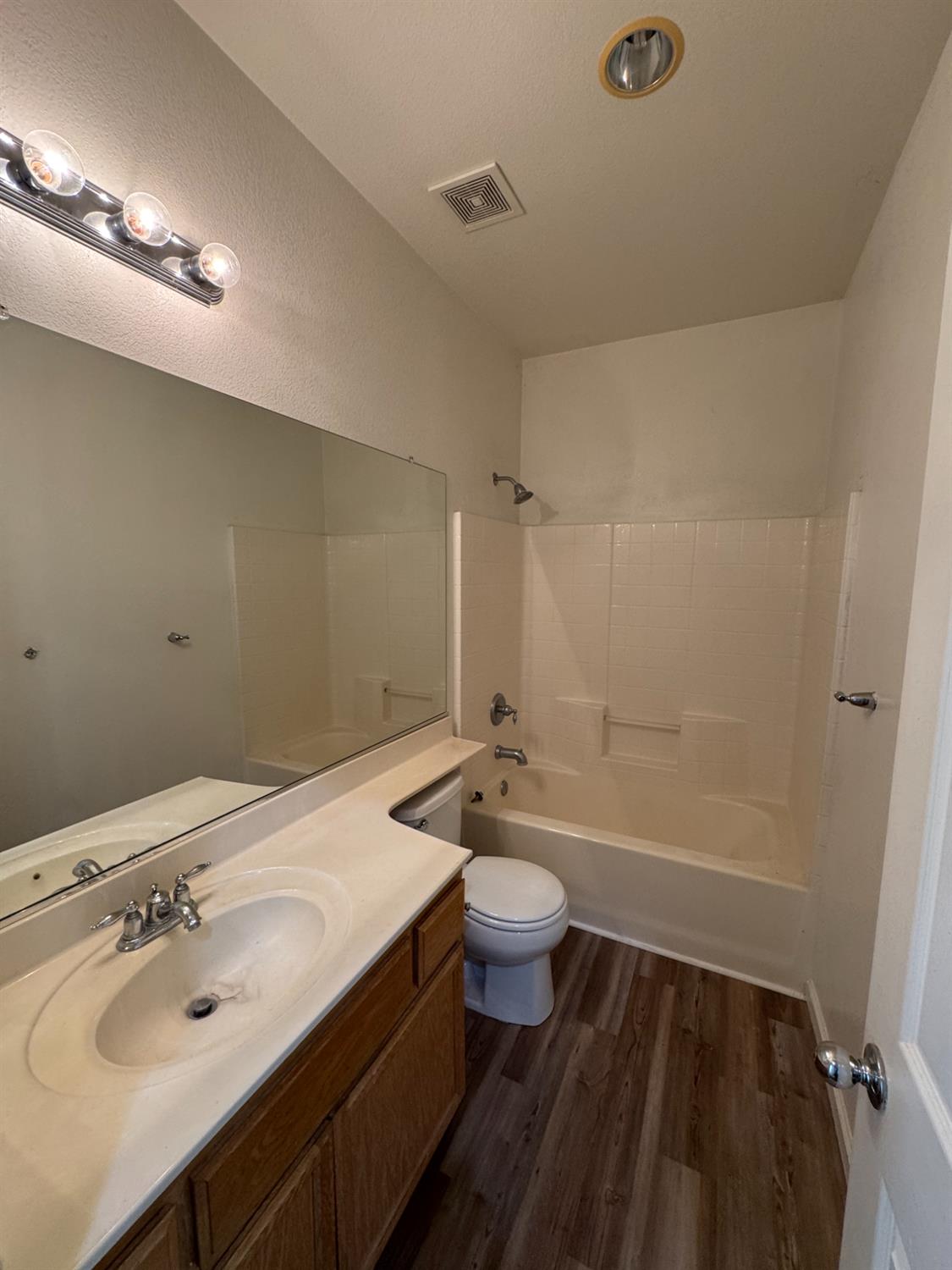 Detail Gallery Image 18 of 20 For 5415 Etherington Ct, Riverbank,  CA 95367 - 4 Beds | 3 Baths