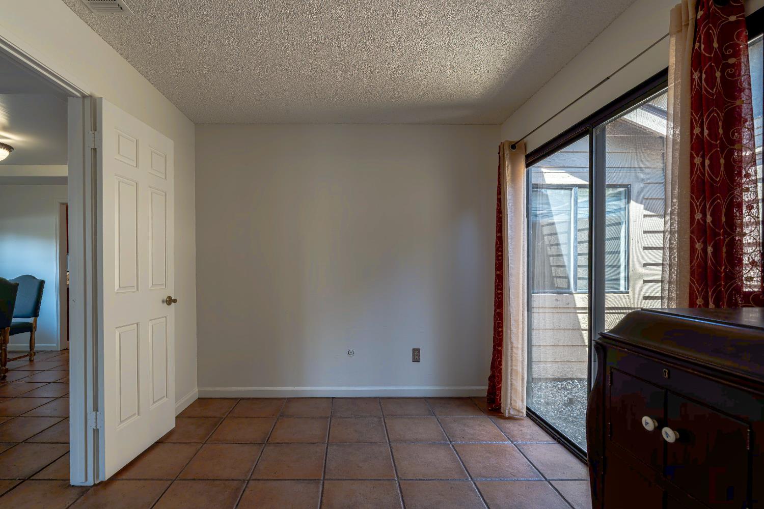 Detail Gallery Image 32 of 47 For 8140 Maderia Port Ln, Fair Oaks,  CA 95628 - 2 Beds | 2 Baths