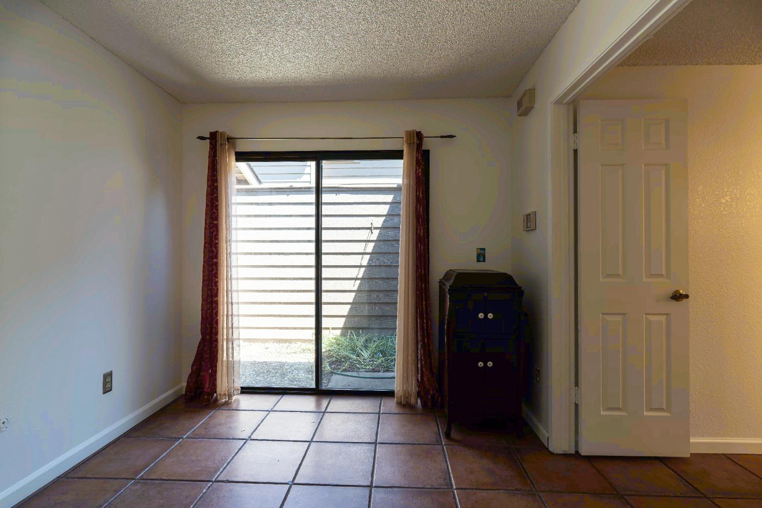 Detail Gallery Image 39 of 47 For 8140 Maderia Port Ln, Fair Oaks,  CA 95628 - 2 Beds | 2 Baths