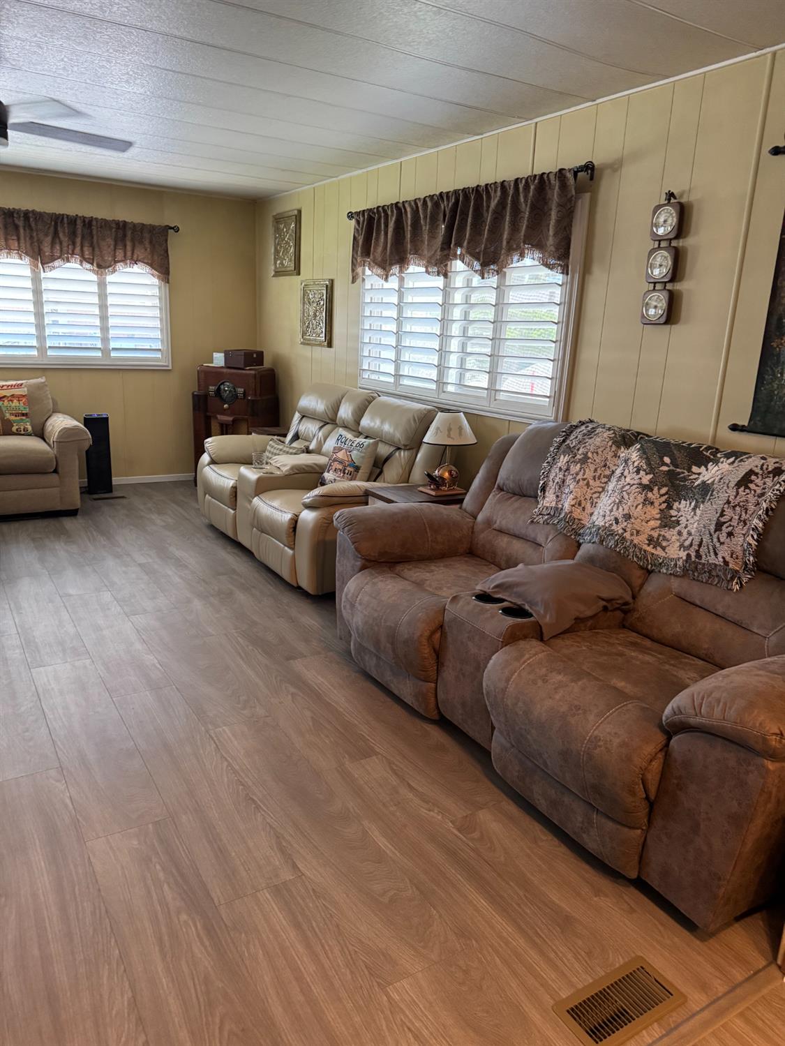 Detail Gallery Image 8 of 35 For 250 E Las Palmas Ave #8,  Patterson,  CA 95363 - 2 Beds | 2 Baths