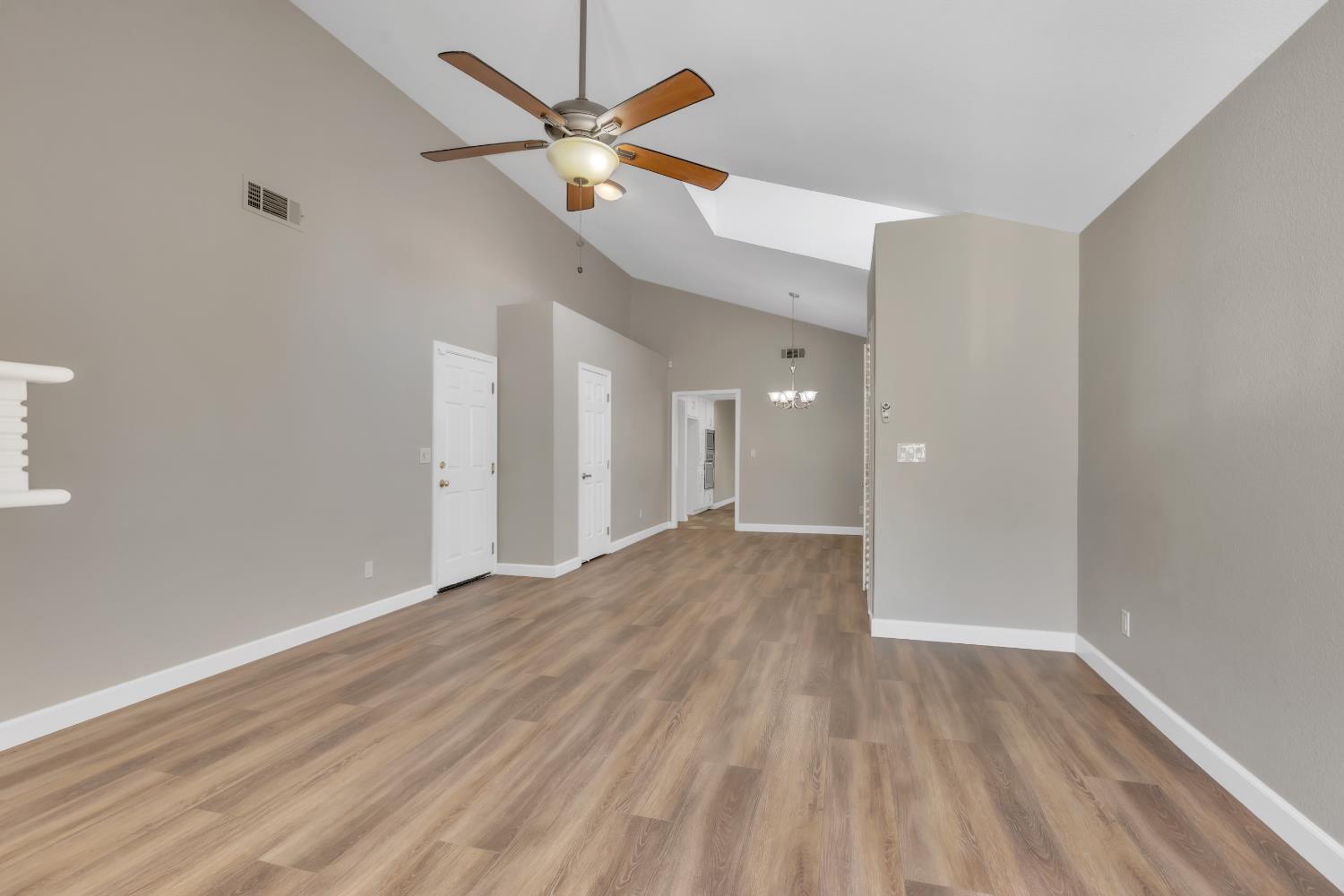 Detail Gallery Image 8 of 53 For 4407 Andrew Alan Ln, Fair Oaks,  CA 95628 - 3 Beds | 2 Baths