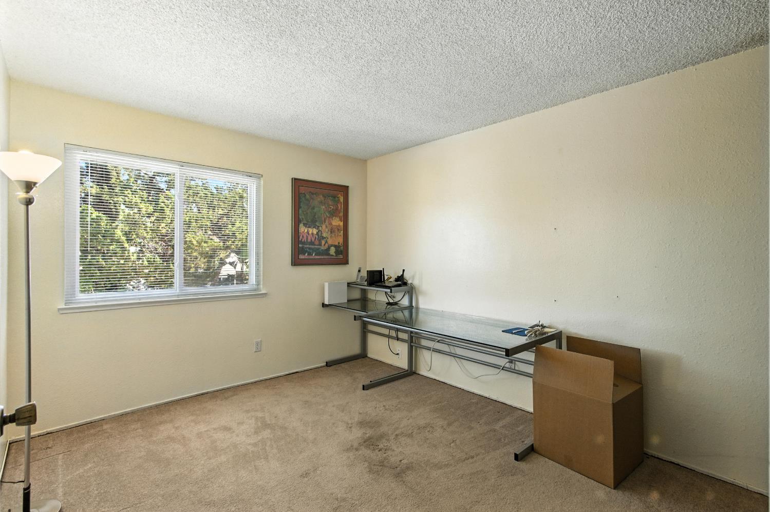 Detail Gallery Image 21 of 38 For 3347 Calico Ct, Sacramento,  CA 95826 - 4 Beds | 2/1 Baths