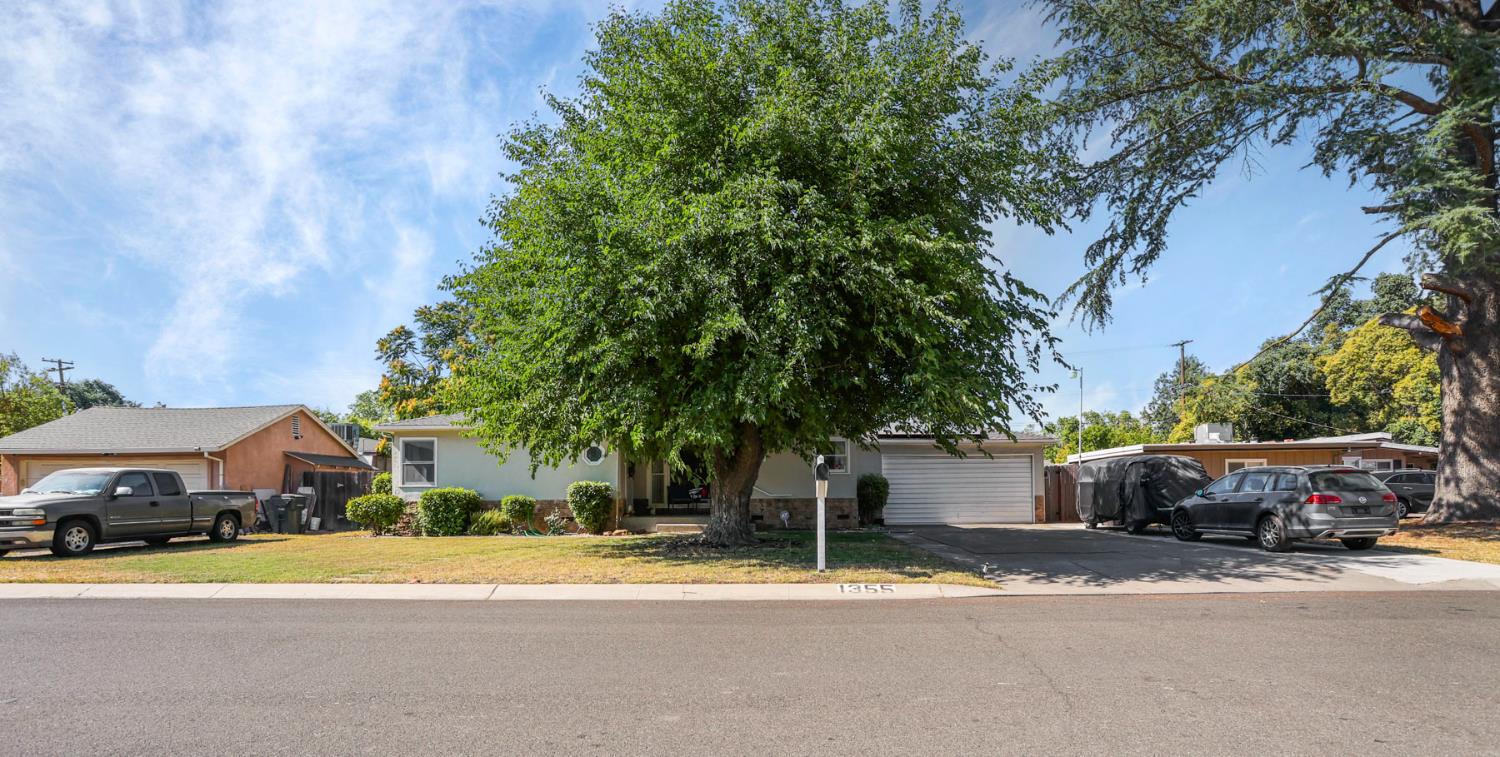 Detail Gallery Image 4 of 43 For 1355 Paloma Ave, Stockton,  CA 95209 - 3 Beds | 1/1 Baths