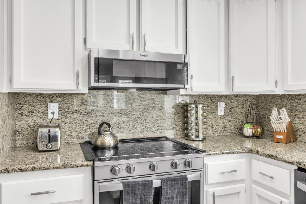 Detail Gallery Image 9 of 40 For 1003 Galleon Way, Sacramento,  CA 95838 - 2 Beds | 2 Baths