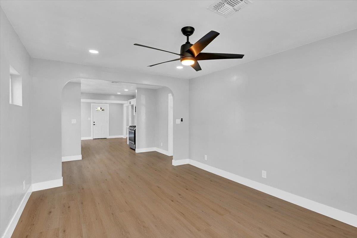 Detail Gallery Image 5 of 38 For 3605 Branch St, Sacramento,  CA 95838 - 3 Beds | 2 Baths