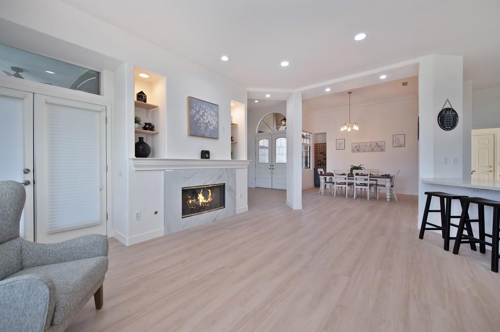 Detail Gallery Image 15 of 62 For 7576 Whistlestop Way, Roseville,  CA 95747 - 3 Beds | 2/1 Baths