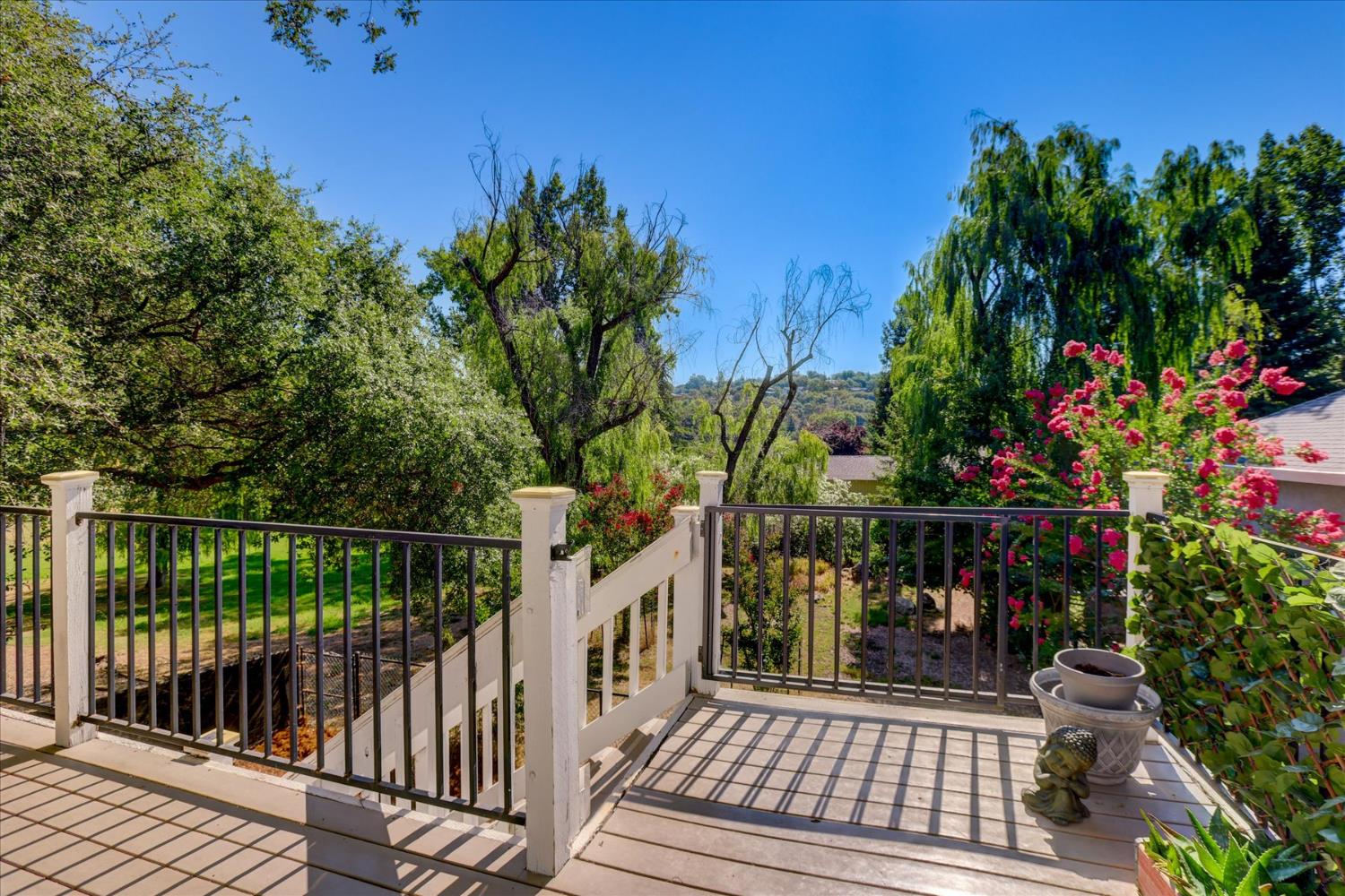 Detail Gallery Image 29 of 65 For 14051 Strawberry Cir, Penn Valley,  CA 95946 - 3 Beds | 3/1 Baths