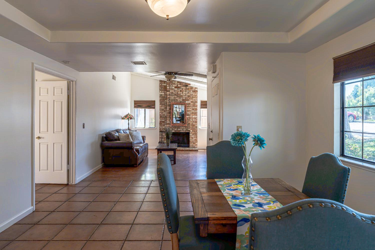 Detail Gallery Image 14 of 47 For 8140 Maderia Port Ln, Fair Oaks,  CA 95628 - 2 Beds | 2 Baths