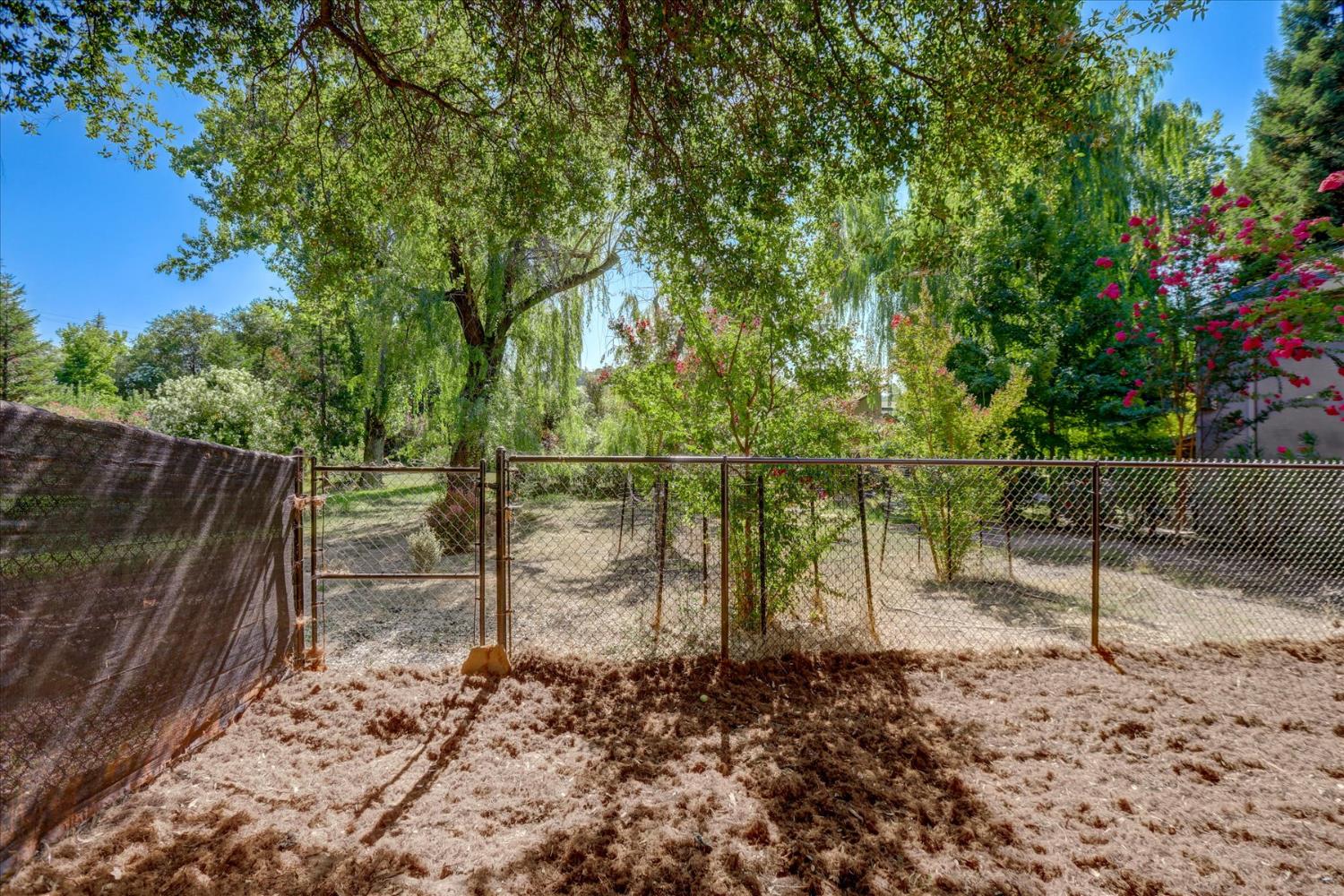 Detail Gallery Image 33 of 65 For 14051 Strawberry Cir, Penn Valley,  CA 95946 - 3 Beds | 3/1 Baths
