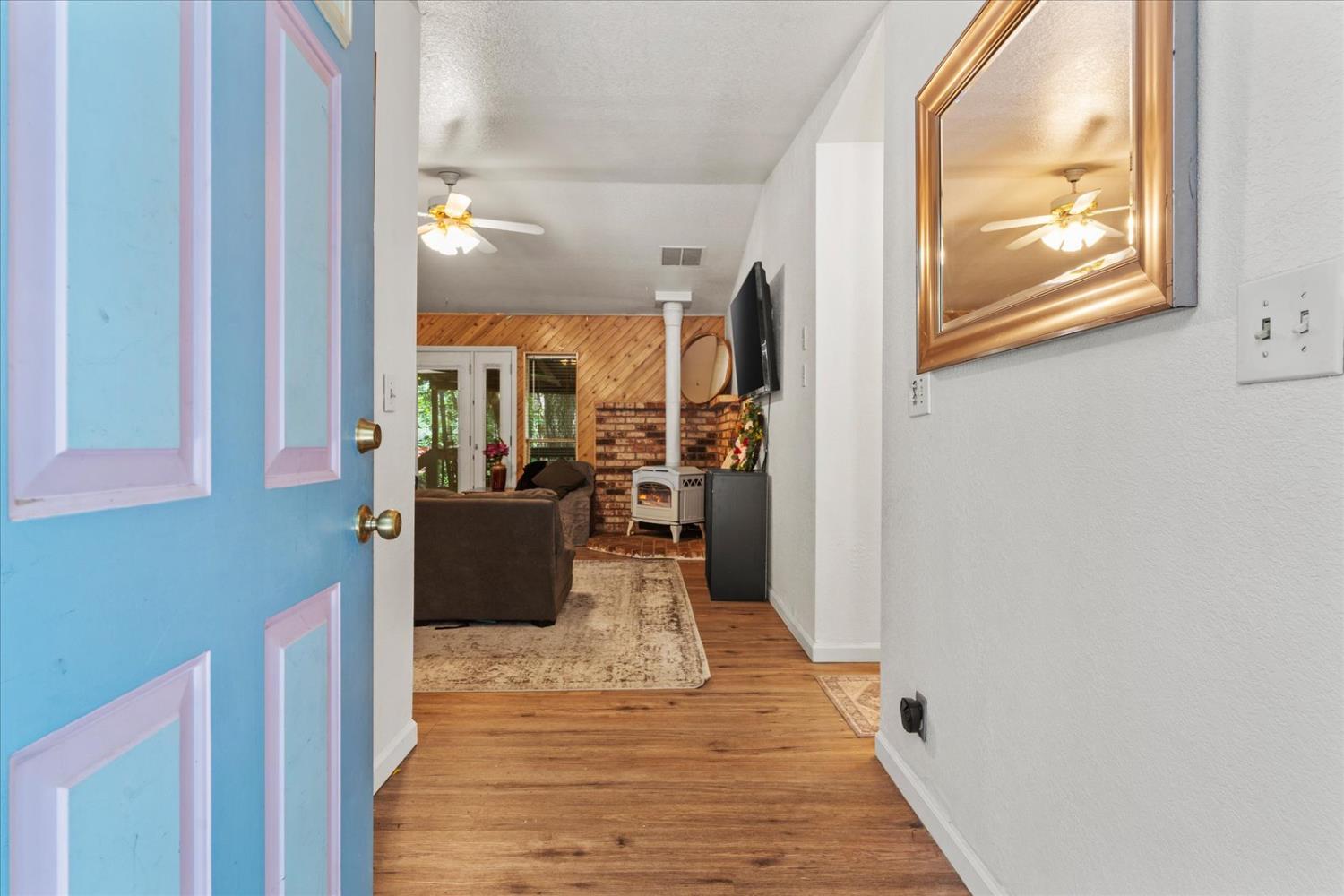 Detail Gallery Image 8 of 58 For 3205 Castlewood Cir, Pollock Pines,  CA 95726 - 3 Beds | 2 Baths