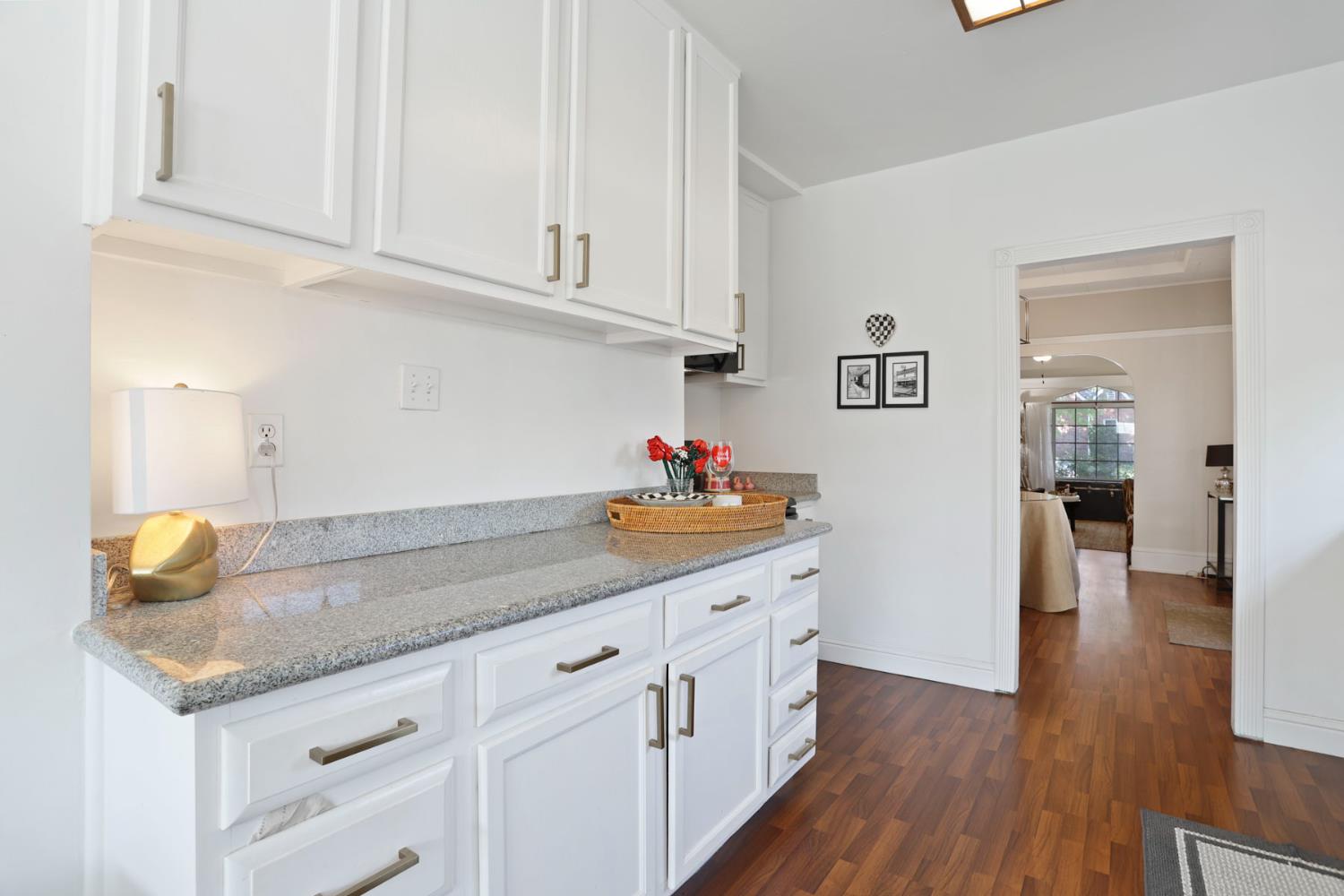 Detail Gallery Image 16 of 39 For 430 Bedford Rd, Stockton,  CA 95204 - 2 Beds | 1 Baths