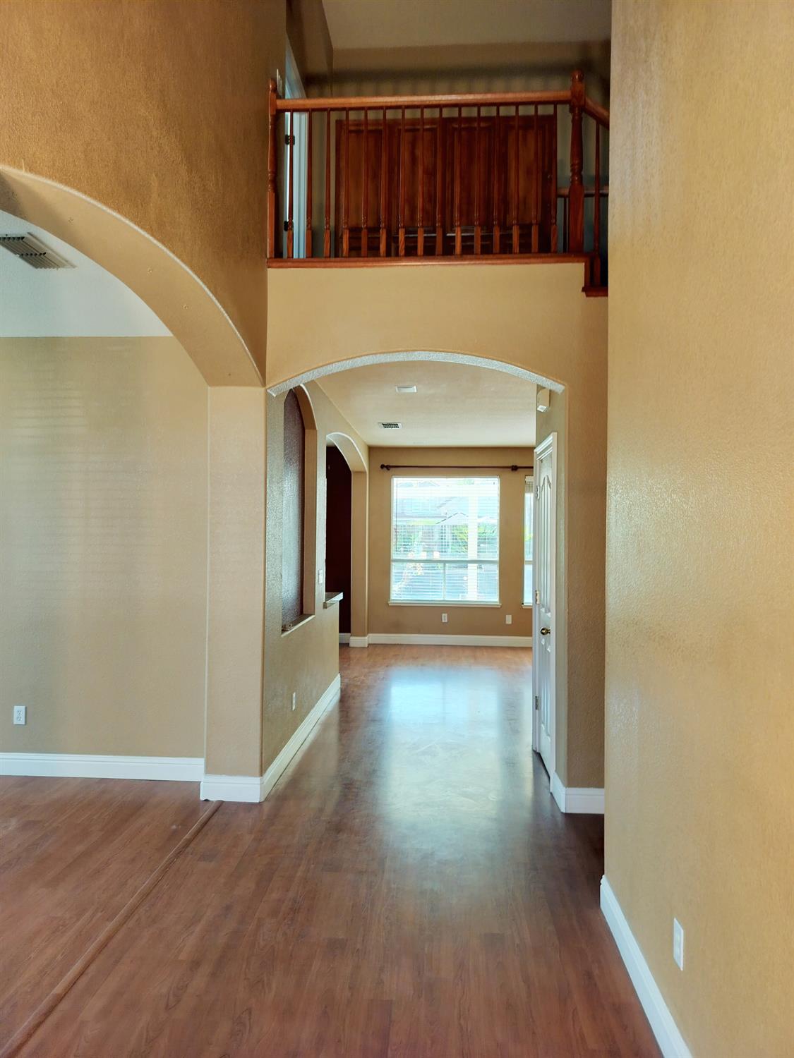 Detail Gallery Image 3 of 61 For 8880 Water Song Cir, Roseville,  CA 95747 - 5 Beds | 3 Baths