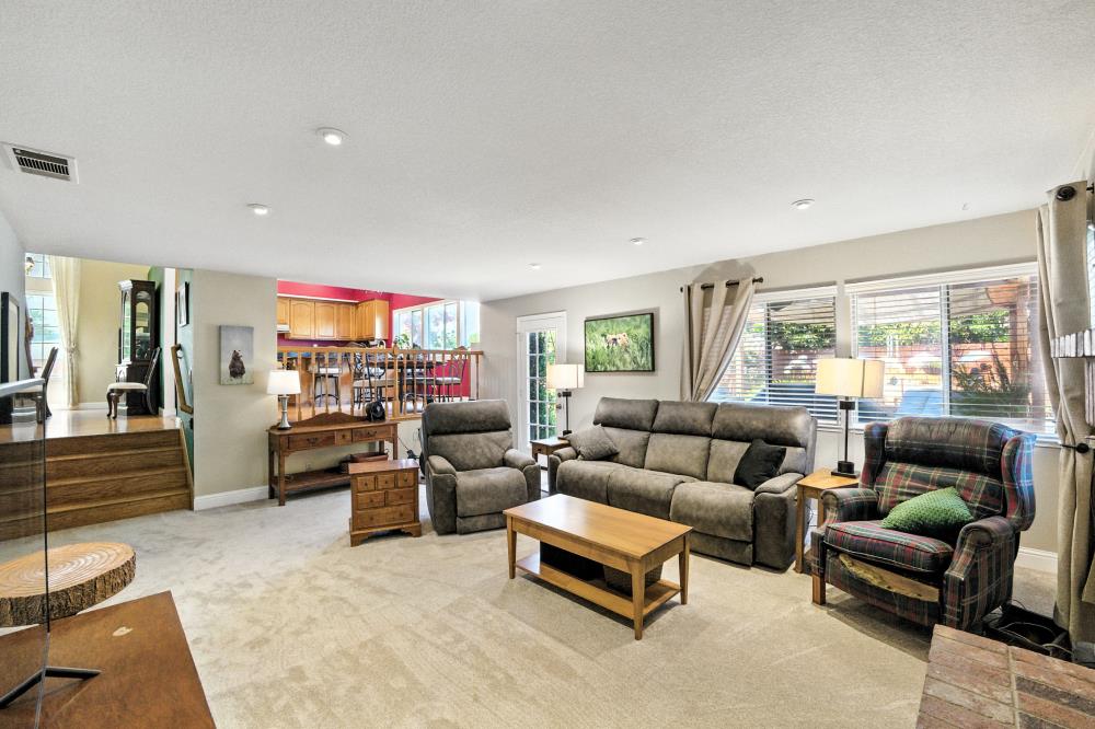 Detail Gallery Image 26 of 74 For 8931 Springhurst Dr, Elk Grove,  CA 95624 - 4 Beds | 3 Baths