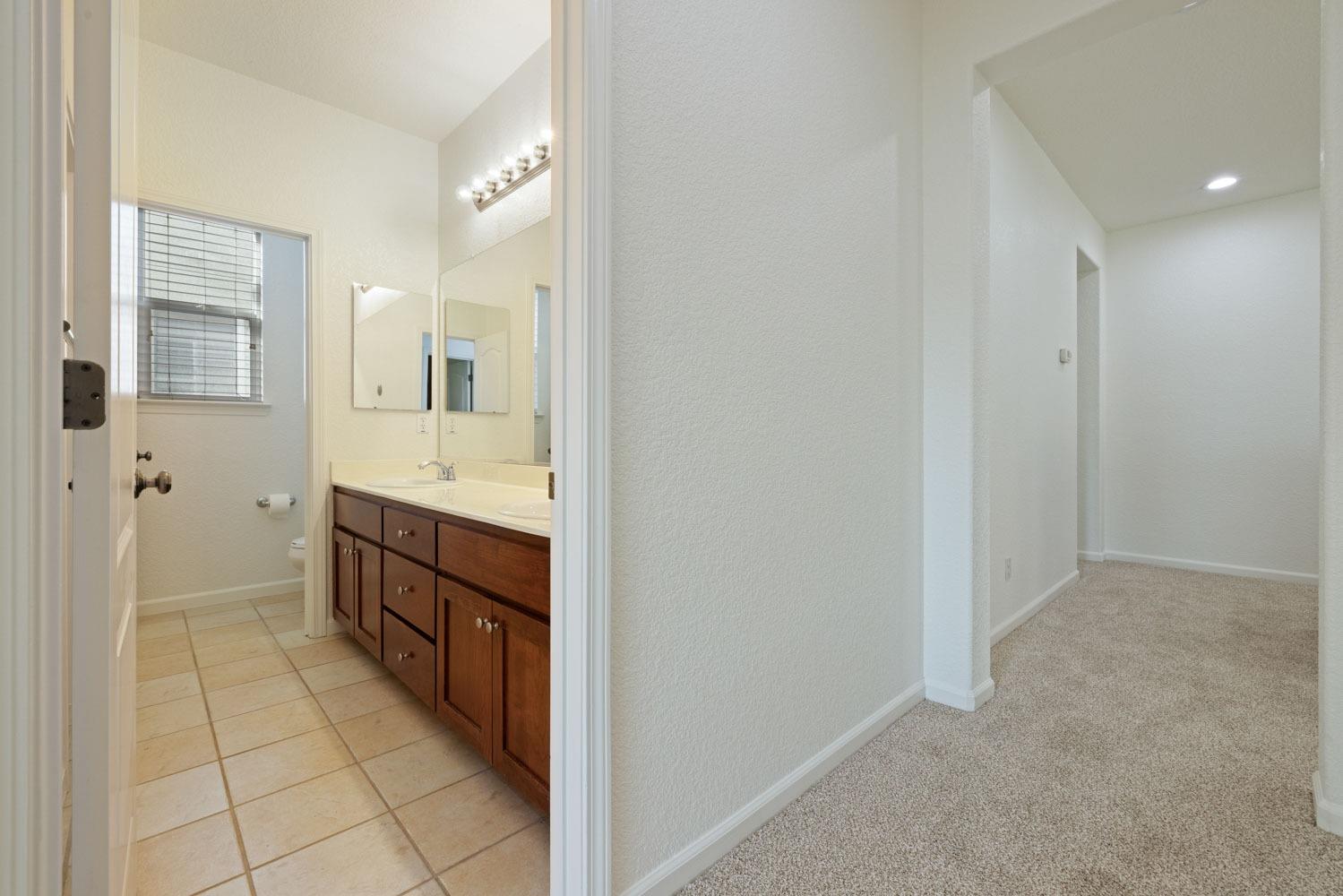 Detail Gallery Image 39 of 51 For 2905 Amir Pl, Modesto,  CA 95355 - 5 Beds | 2/1 Baths