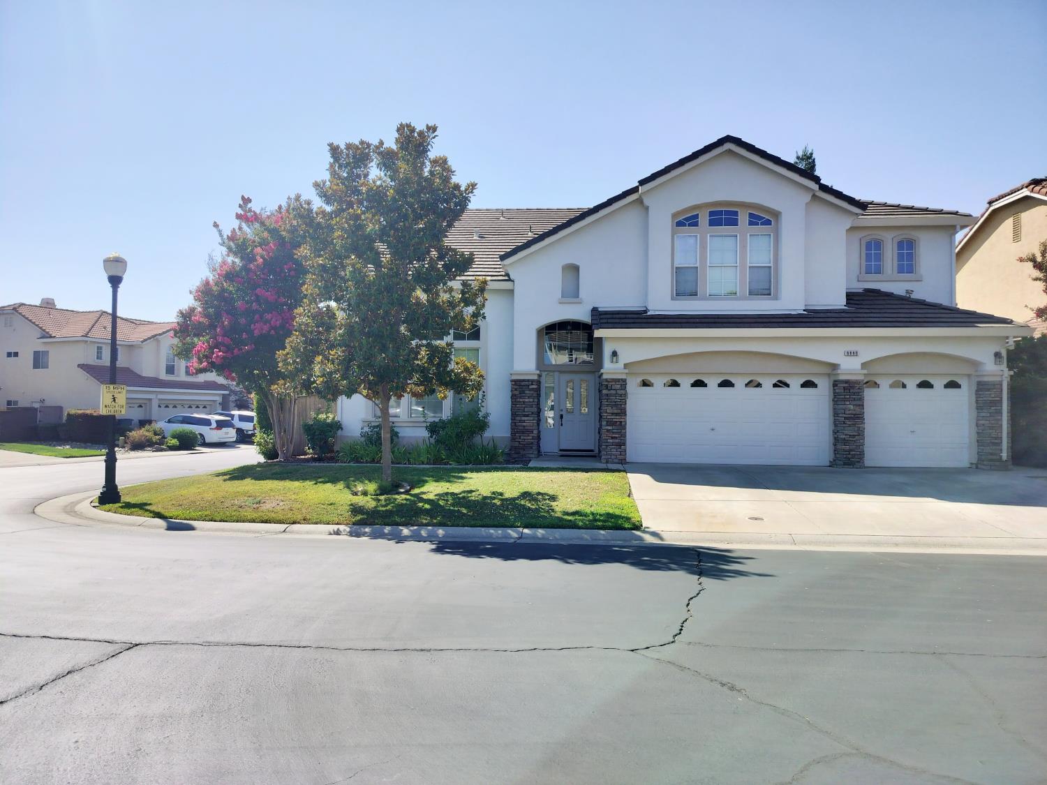 Detail Gallery Image 1 of 61 For 8880 Water Song Cir, Roseville,  CA 95747 - 5 Beds | 3 Baths