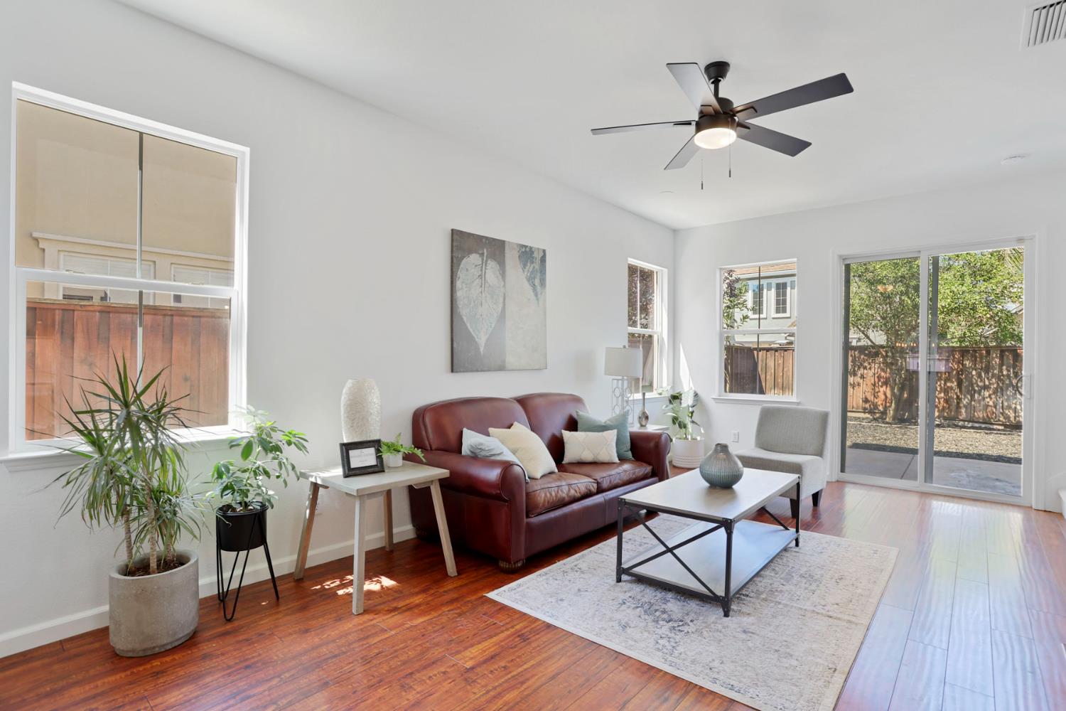 Detail Gallery Image 15 of 45 For 261 W Prosperidad Way, Mountain House,  CA 95391 - 4 Beds | 2/1 Baths