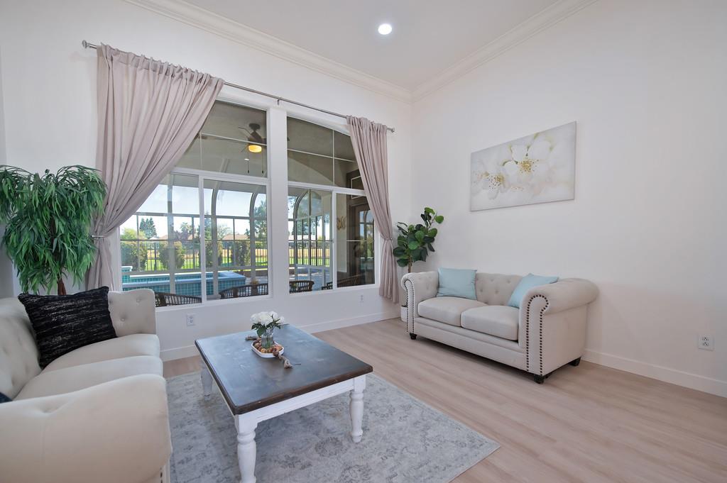 Detail Gallery Image 12 of 62 For 7576 Whistlestop Way, Roseville,  CA 95747 - 3 Beds | 2/1 Baths