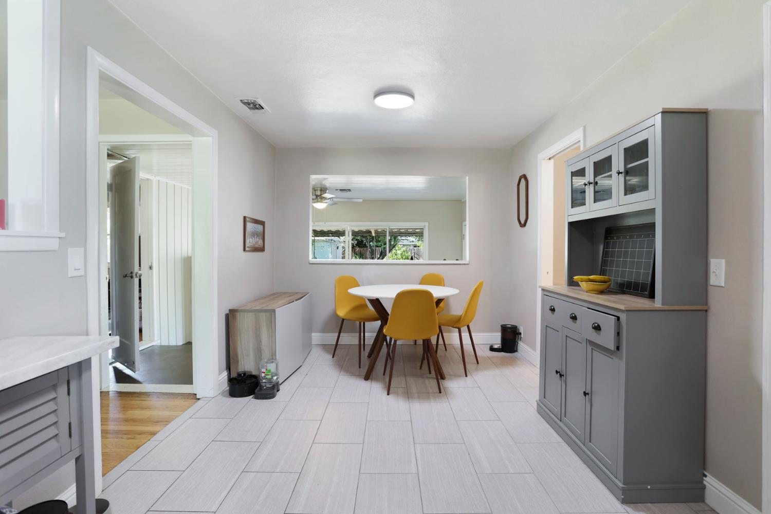 Detail Gallery Image 19 of 43 For 1355 Paloma Ave, Stockton,  CA 95209 - 3 Beds | 1/1 Baths